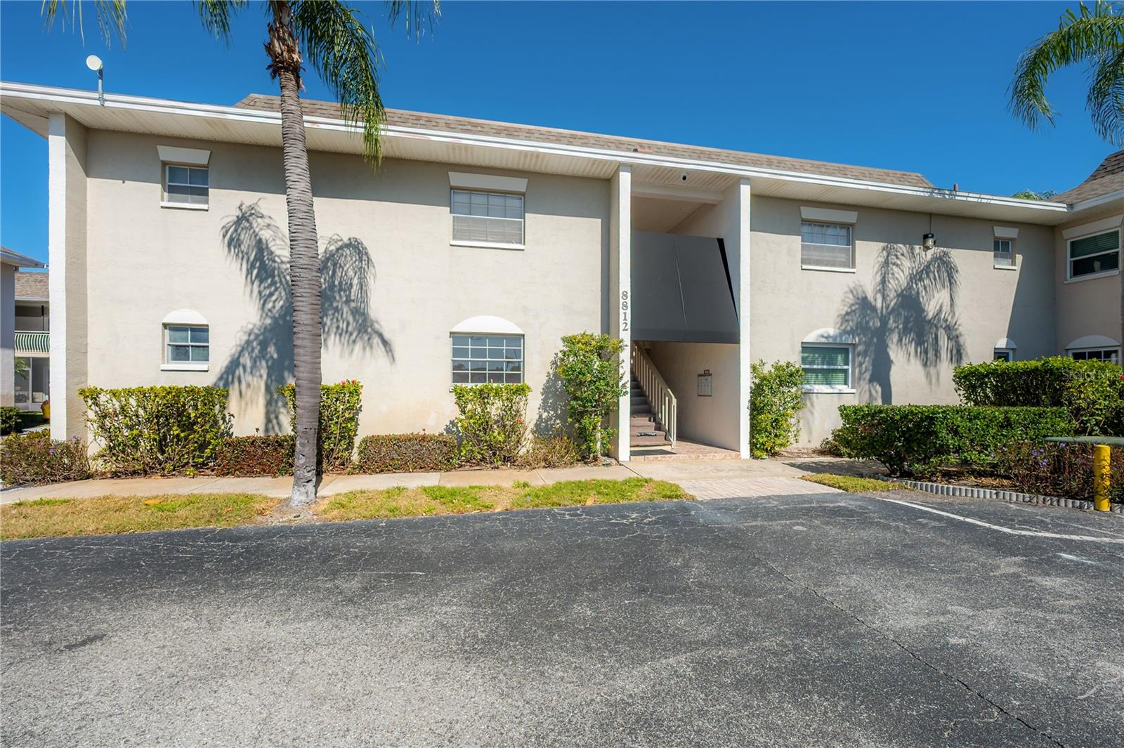 8812 Bay Pointe Dr #D202 photo 1
