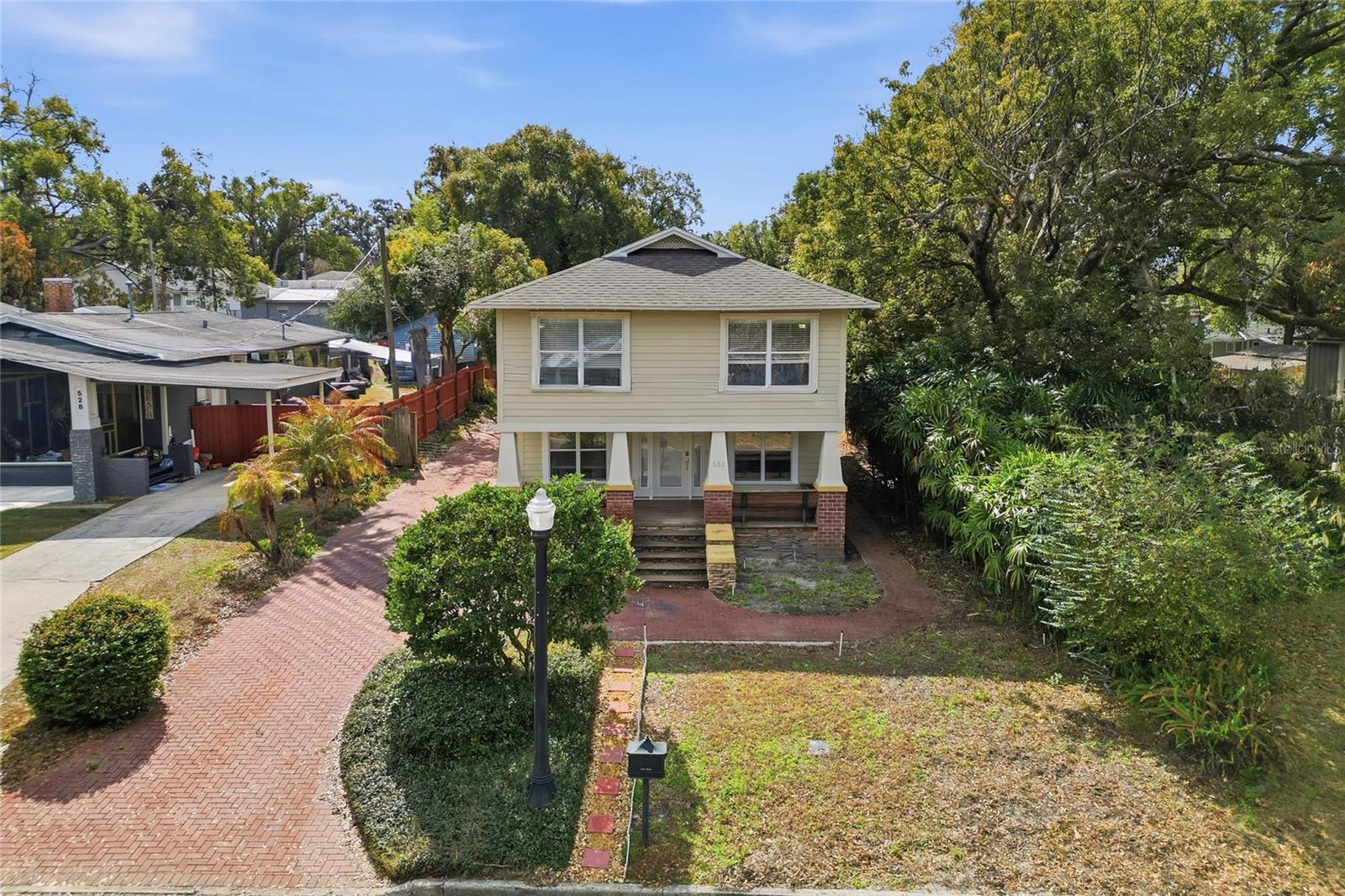 532 Hunter St photo 1
