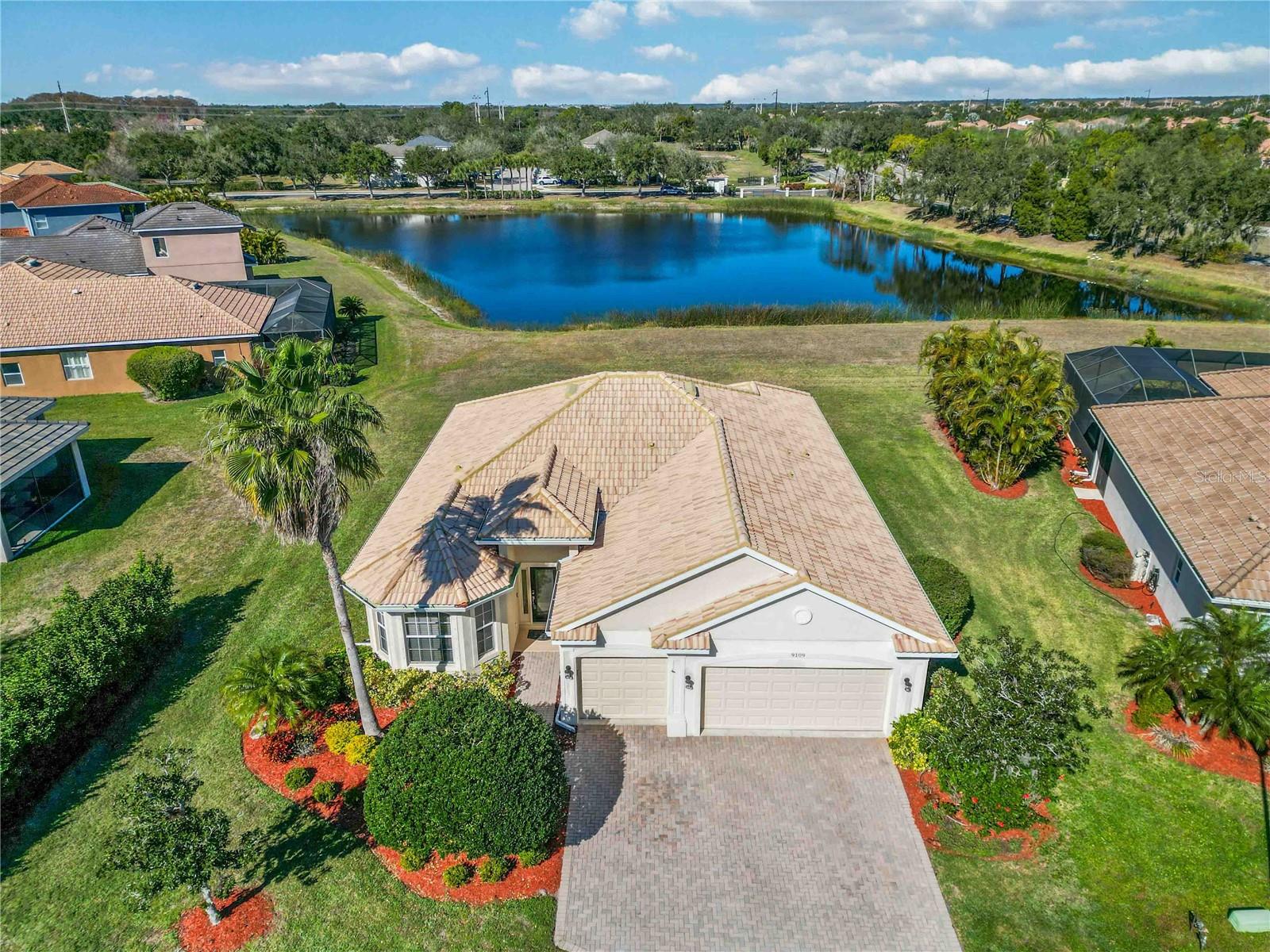 9109 Winter Harbour Way photo 1
