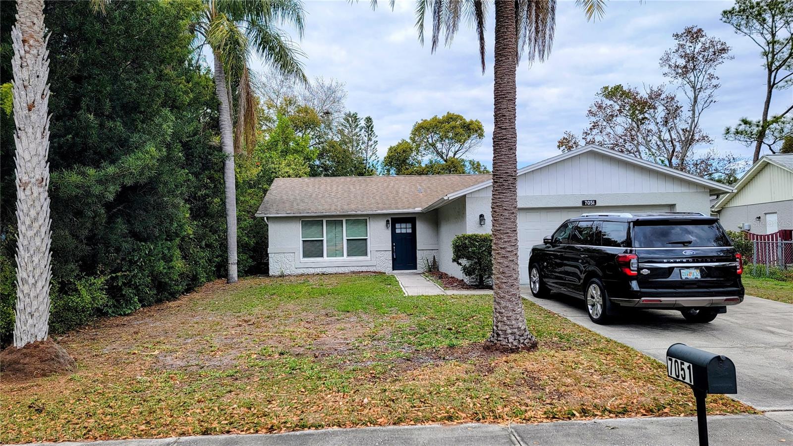 7051 Wentworth Way photo 1