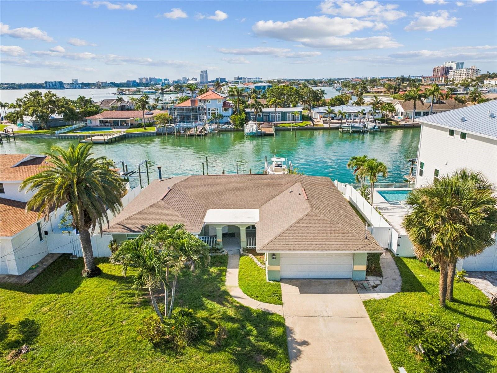 441 Palm Island NE photo 1