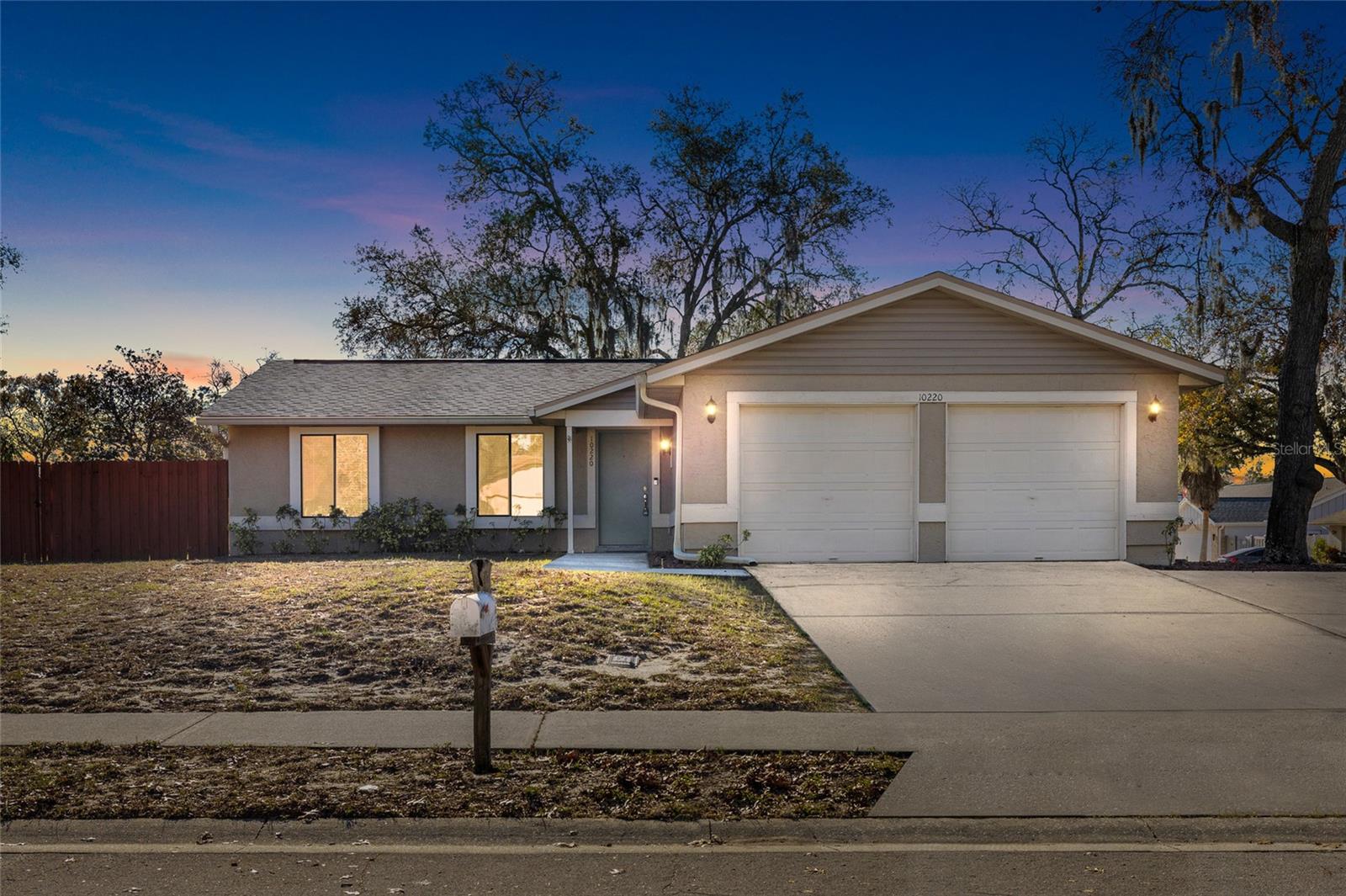 10220 Turkey Oak Dr photo 1