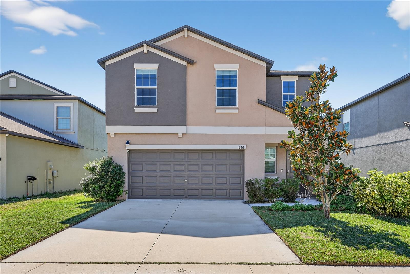 416 Royal Empress Dr photo 1