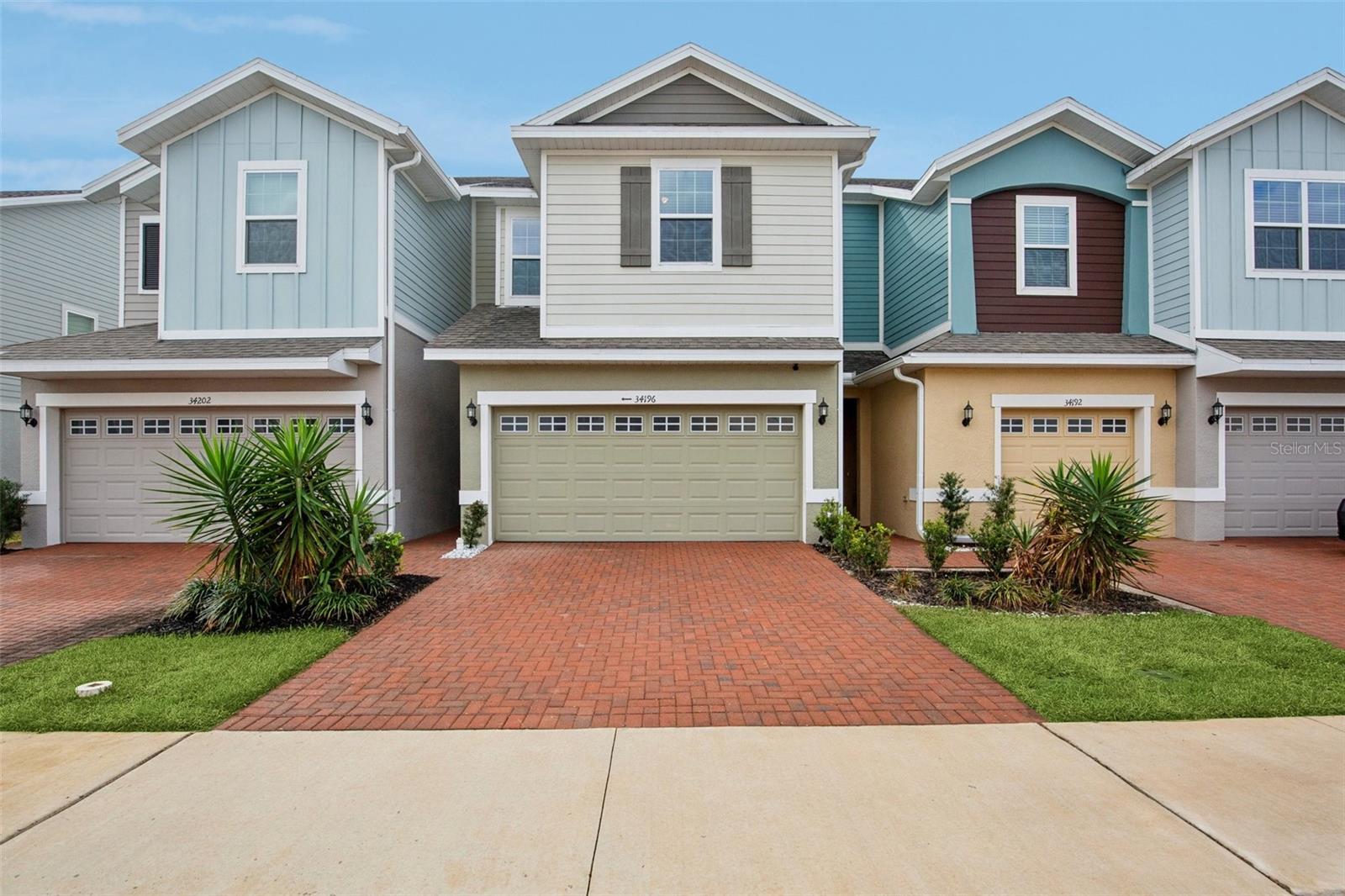 34196 Rogallo Ln photo 1