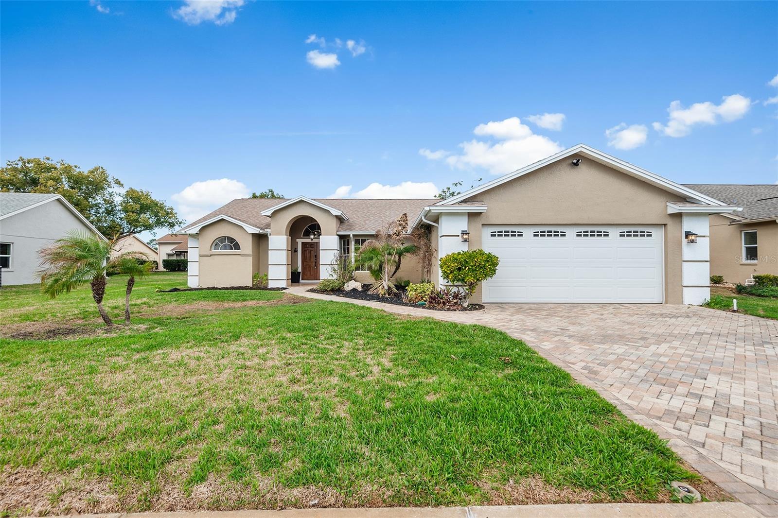 8353 Pavilion Dr photo 1