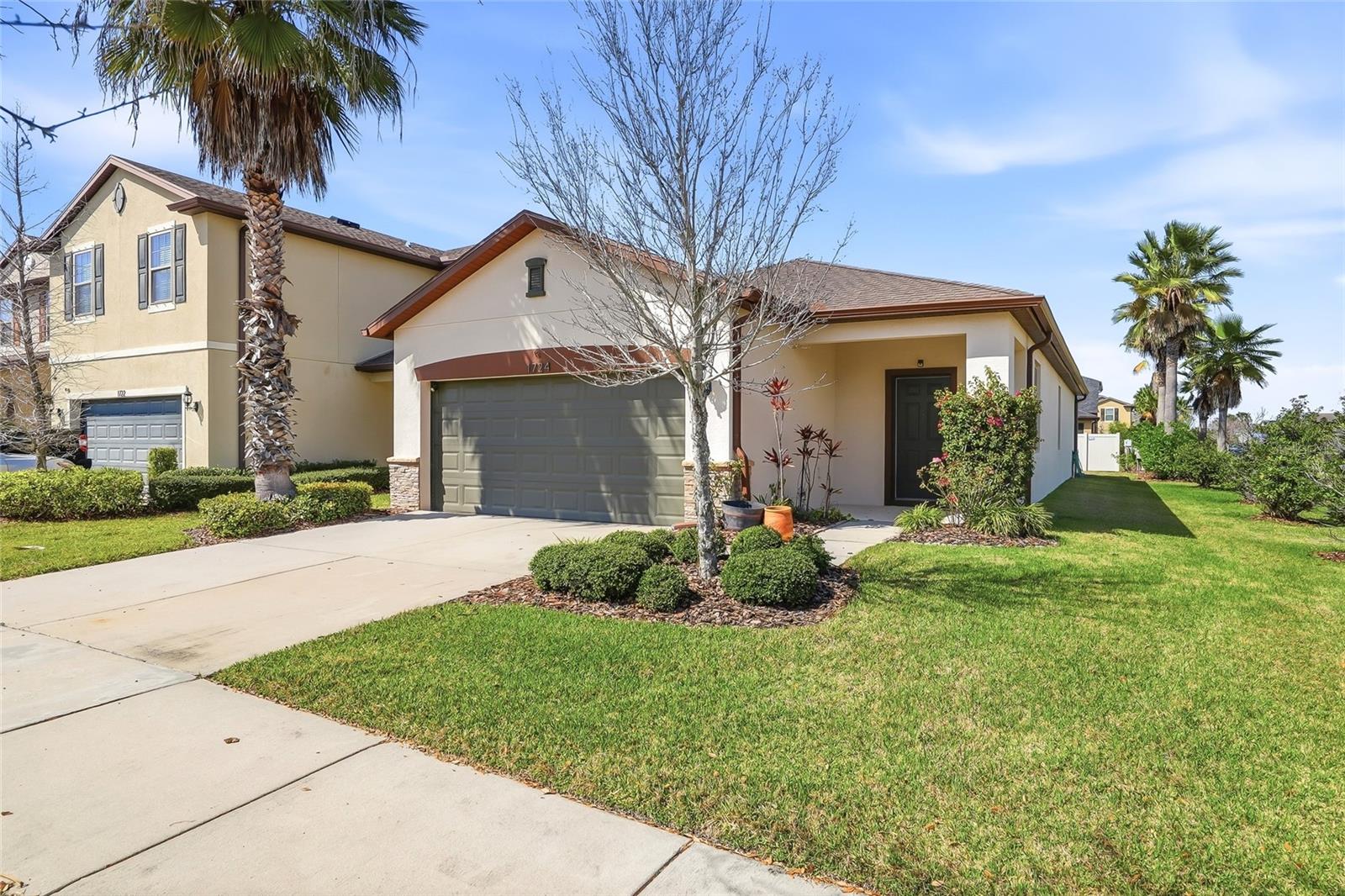 1724 Passage Key Ln photo 1