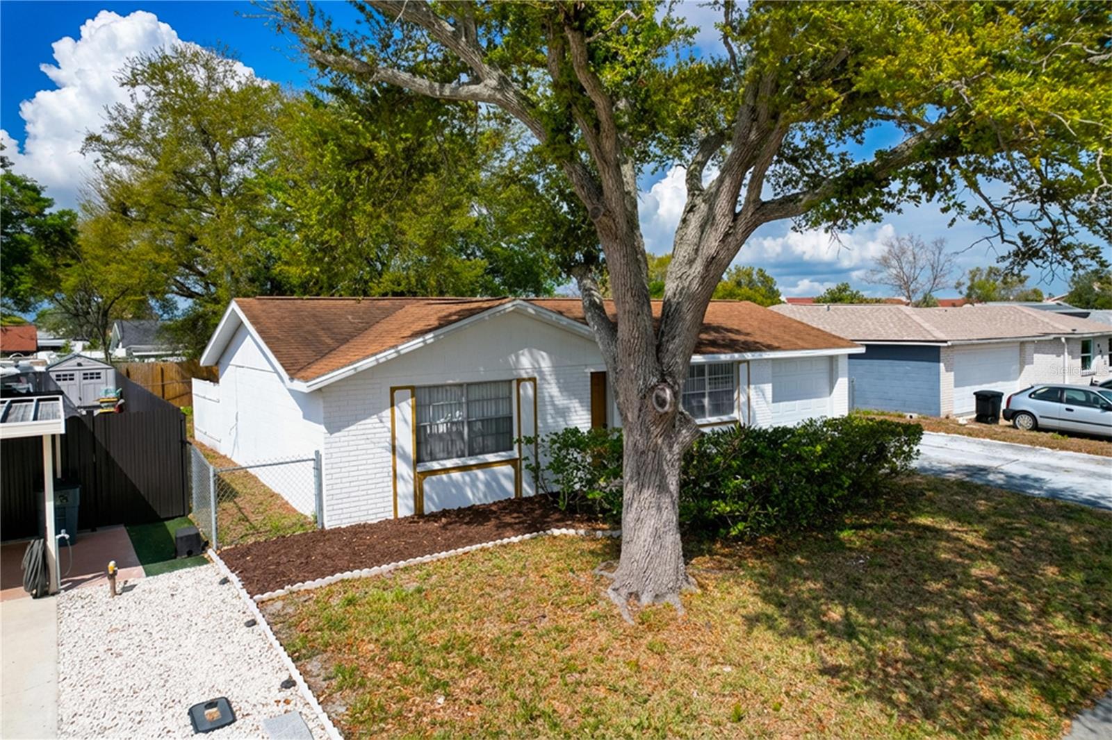 9741 Lamantin Dr photo 1