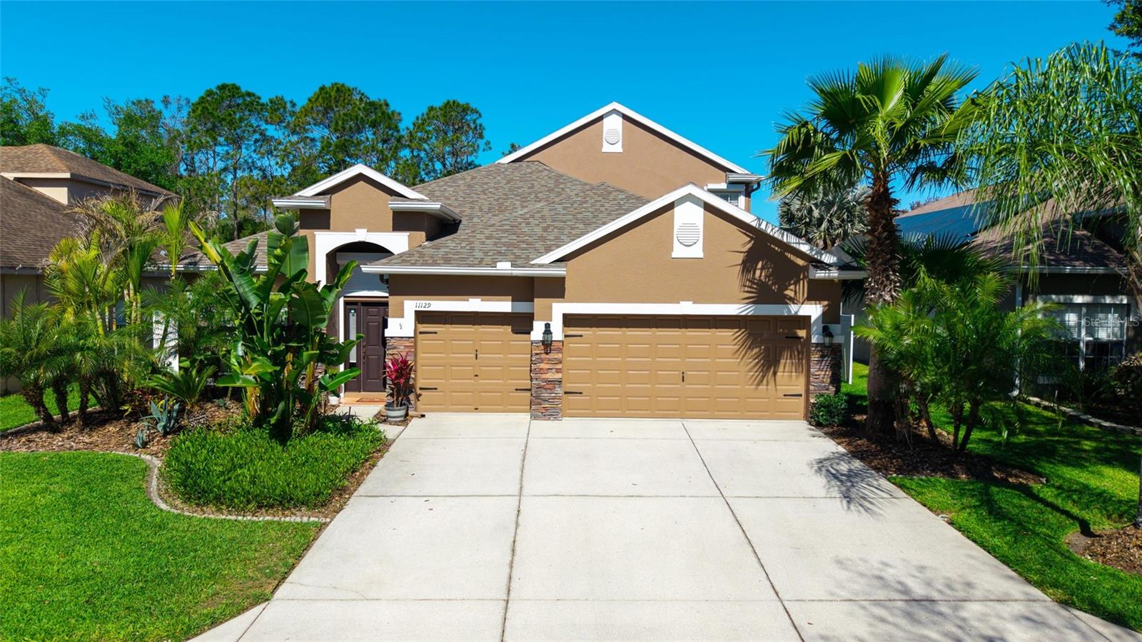 11129 Oyster Bay Cir photo 1