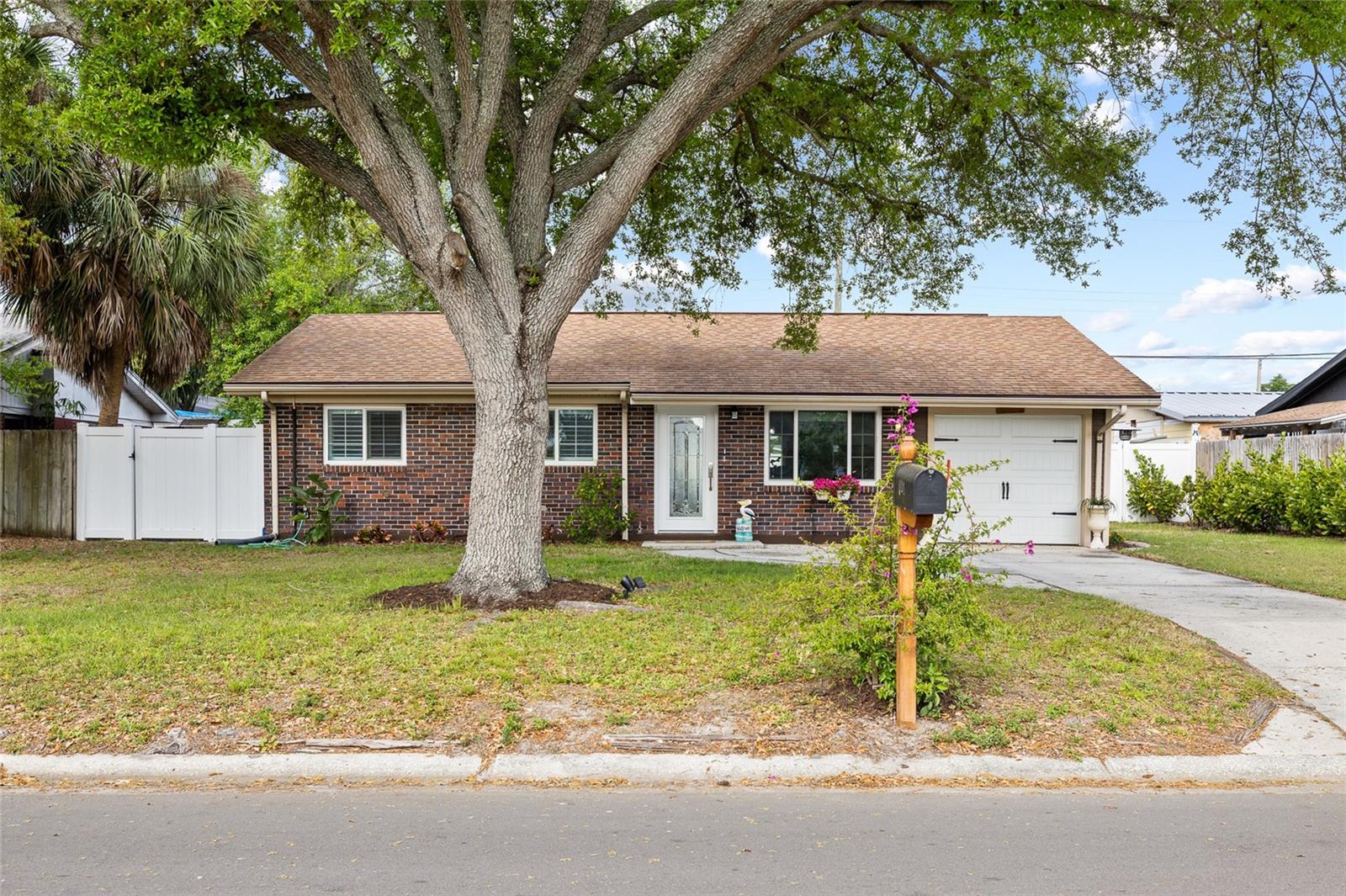 4504 Dreisler St photo 1