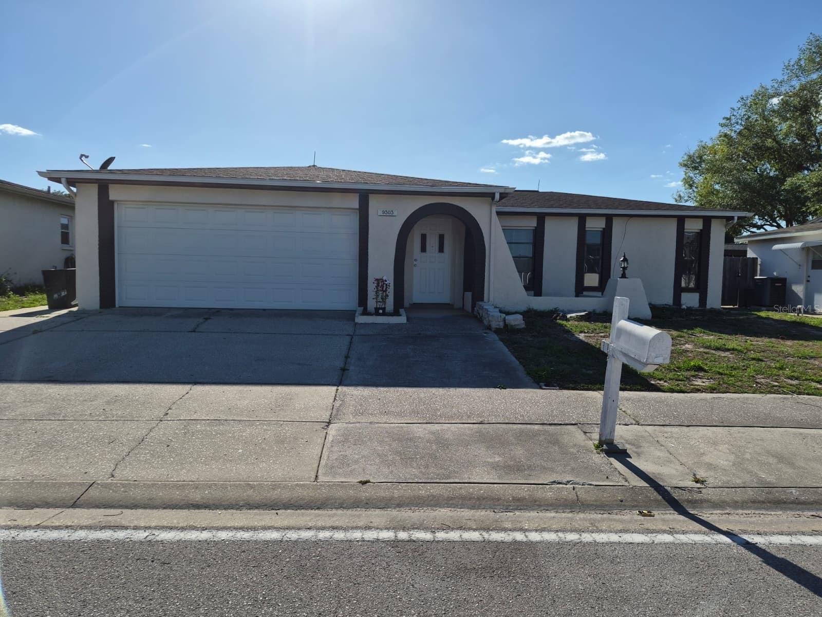 9303 Morehead Ln photo 1
