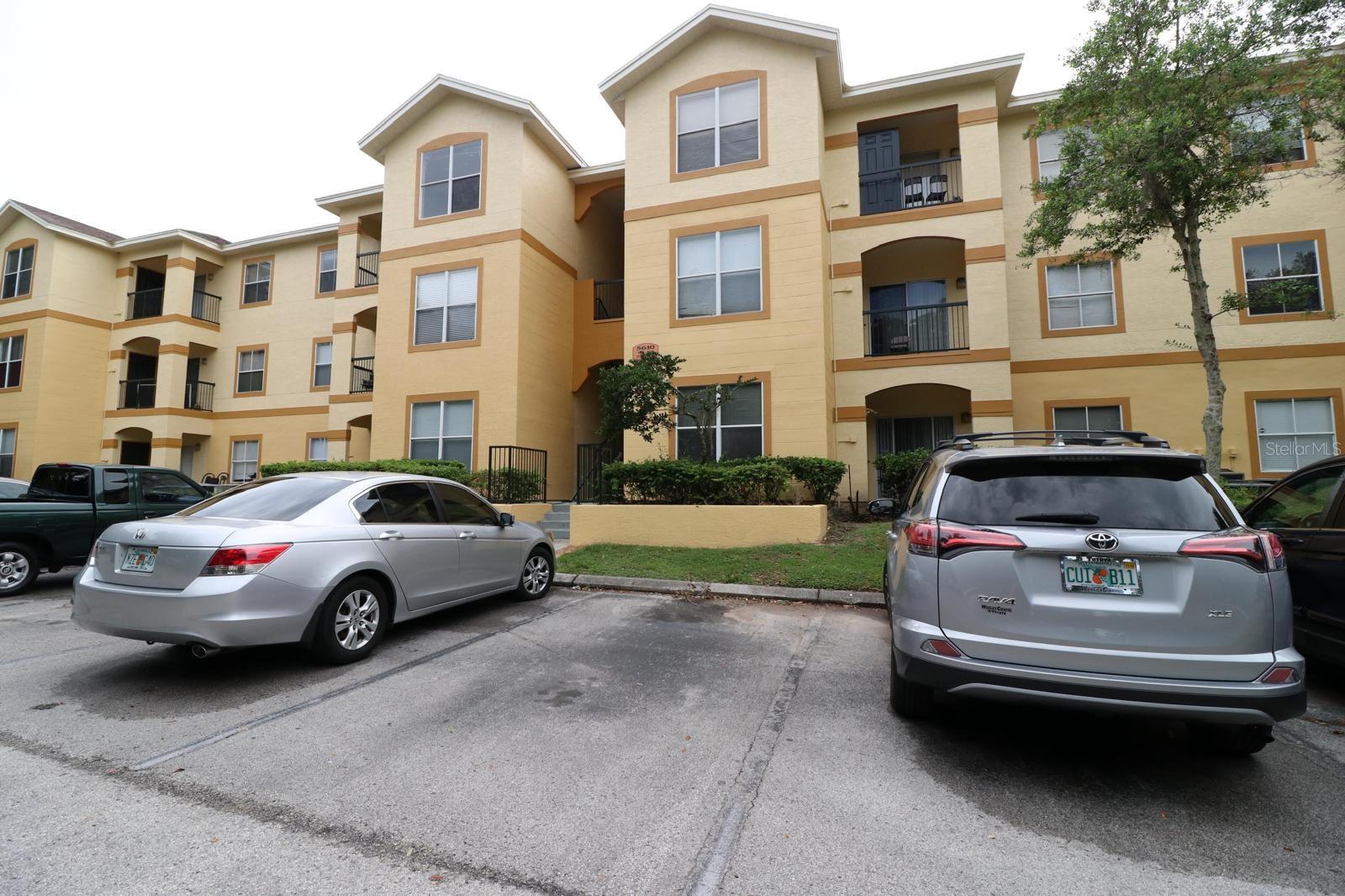 5610 Pinnacle Heights Cir #107 photo 1