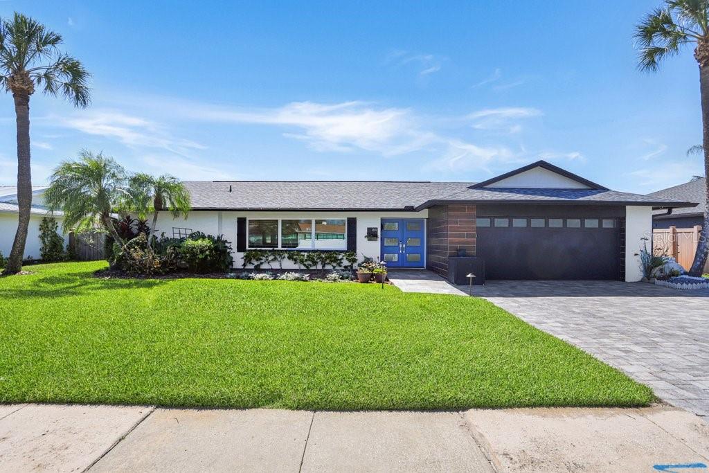 3926 Venetian Way photo 1