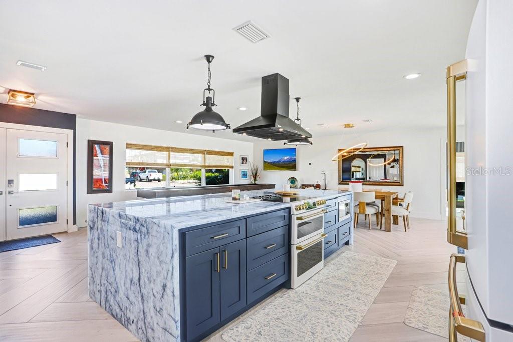 3926 Venetian Way