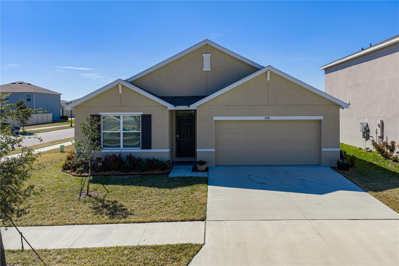 2741 Gardiner Ln photo 1