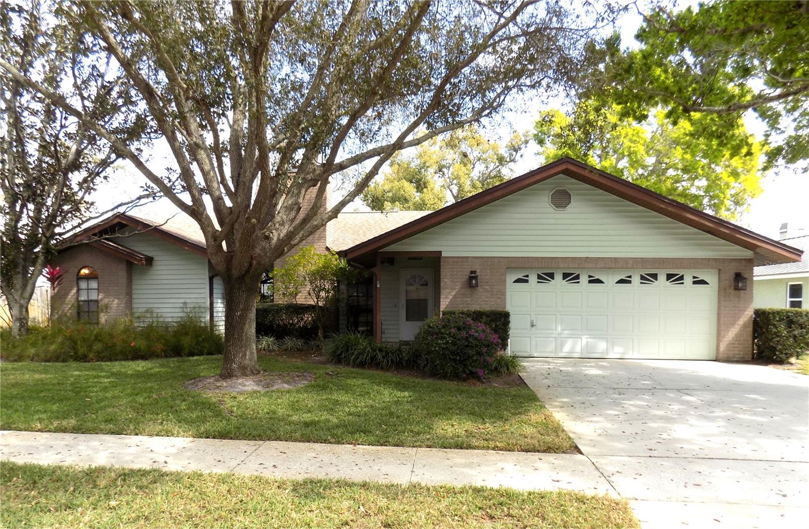 1819 Juanita CT photo 1