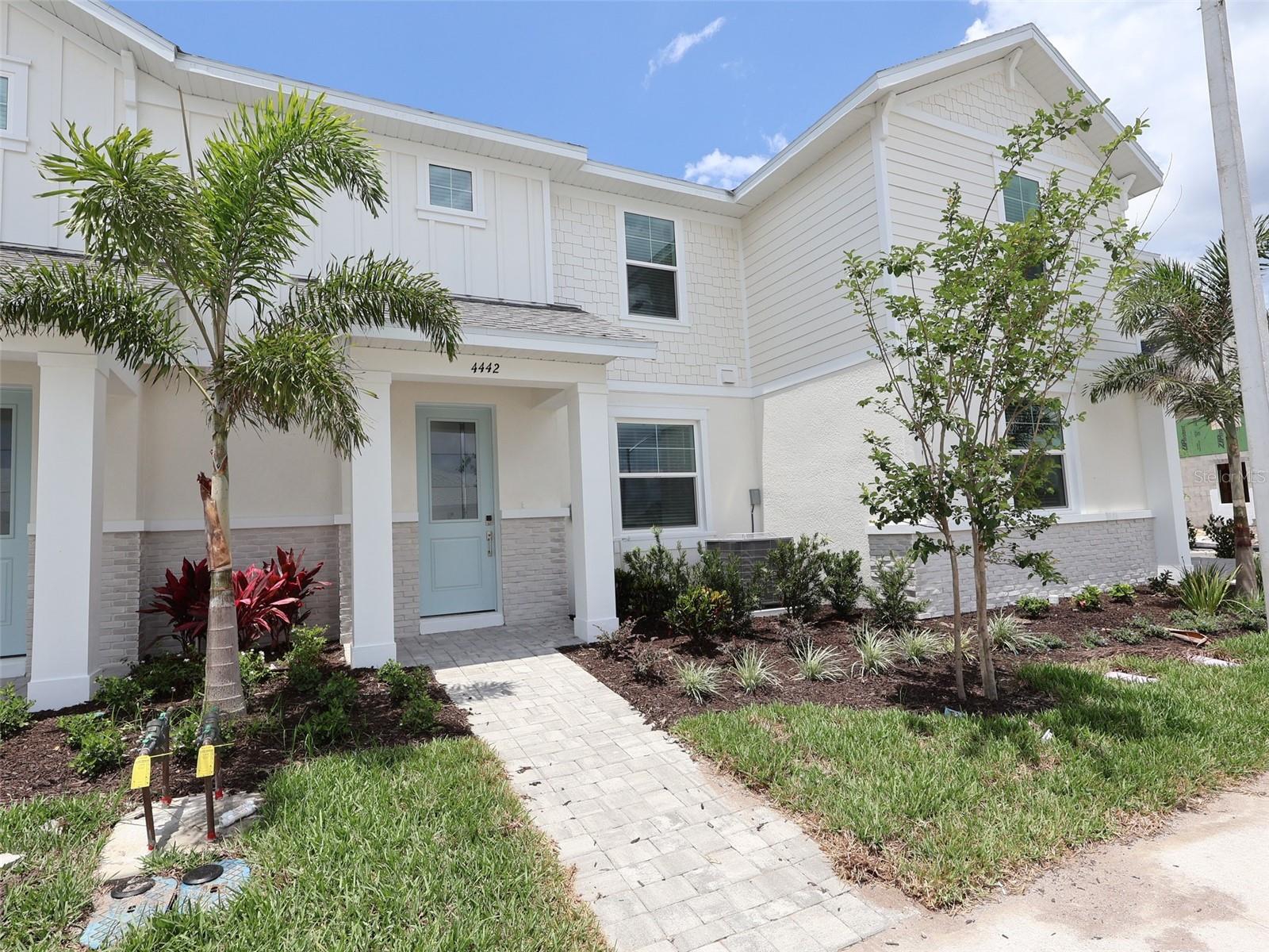 4442 Sunset Garden St photo 1