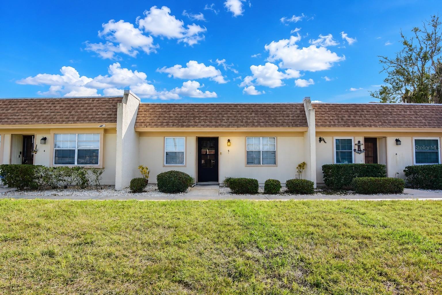 11110 Carriage Hill Dr #5 photo 1