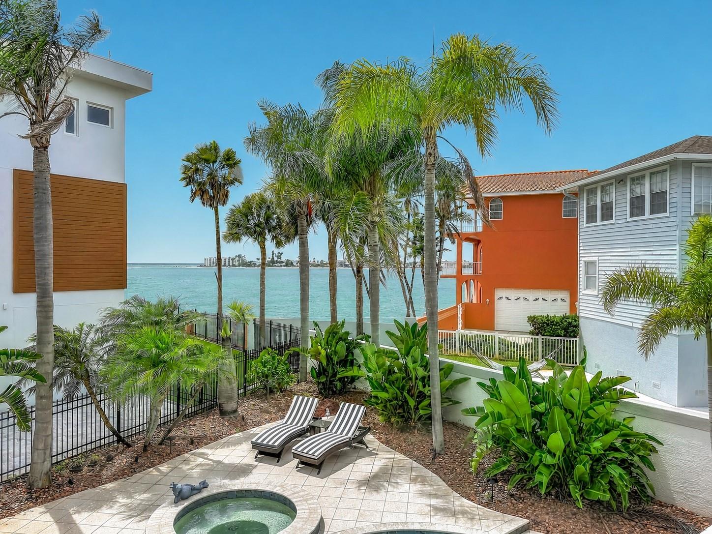 723 Pinta Dr photo 1