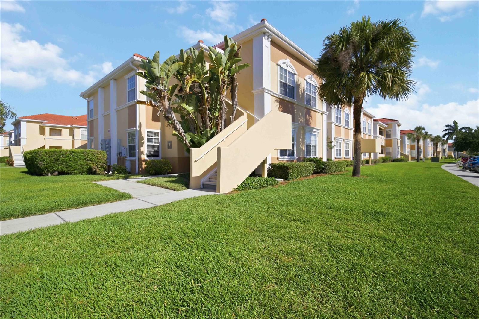 1015 Villagio Cir #201 photo 1