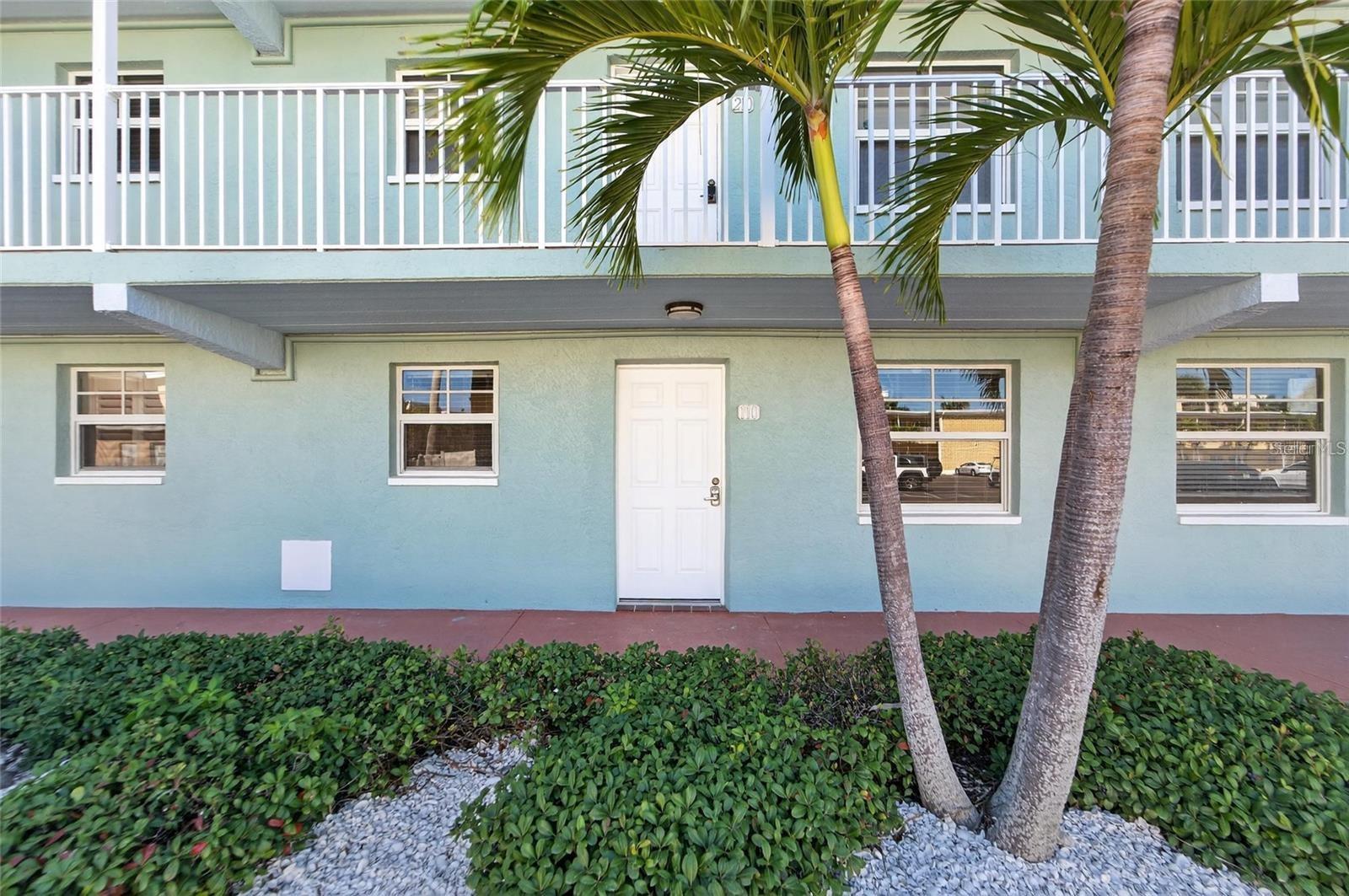 19417 Gulf Blvd #F110 photo 1