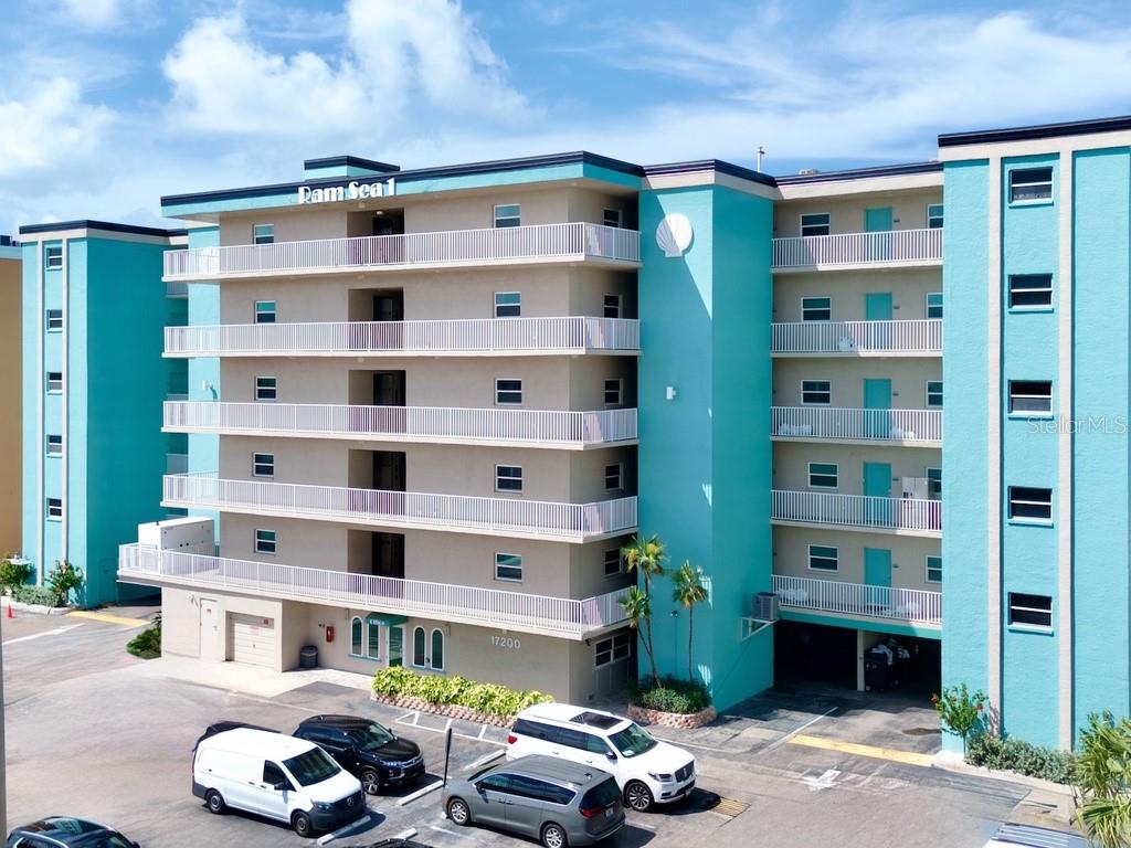17200 Gulf Blvd #202 photo 1
