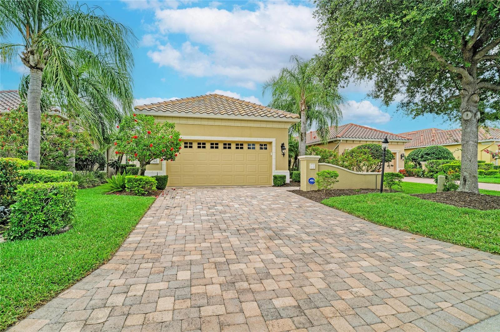 7361 Wexford CT photo 1
