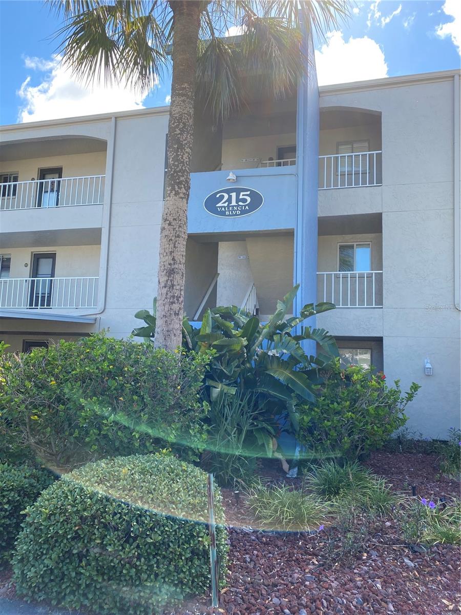 215 Valencia Blvd #303 photo 1