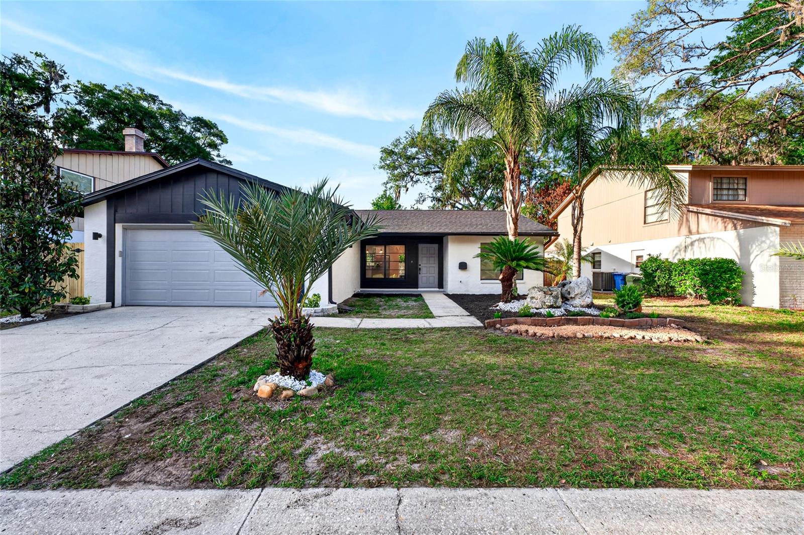 14841 Oak Vine Dr photo 1