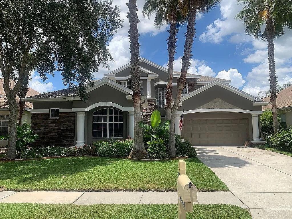10103 Deercliff Dr photo 1
