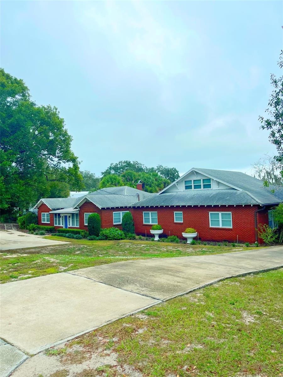 1200 W Lake Otis Dr SE photo 1