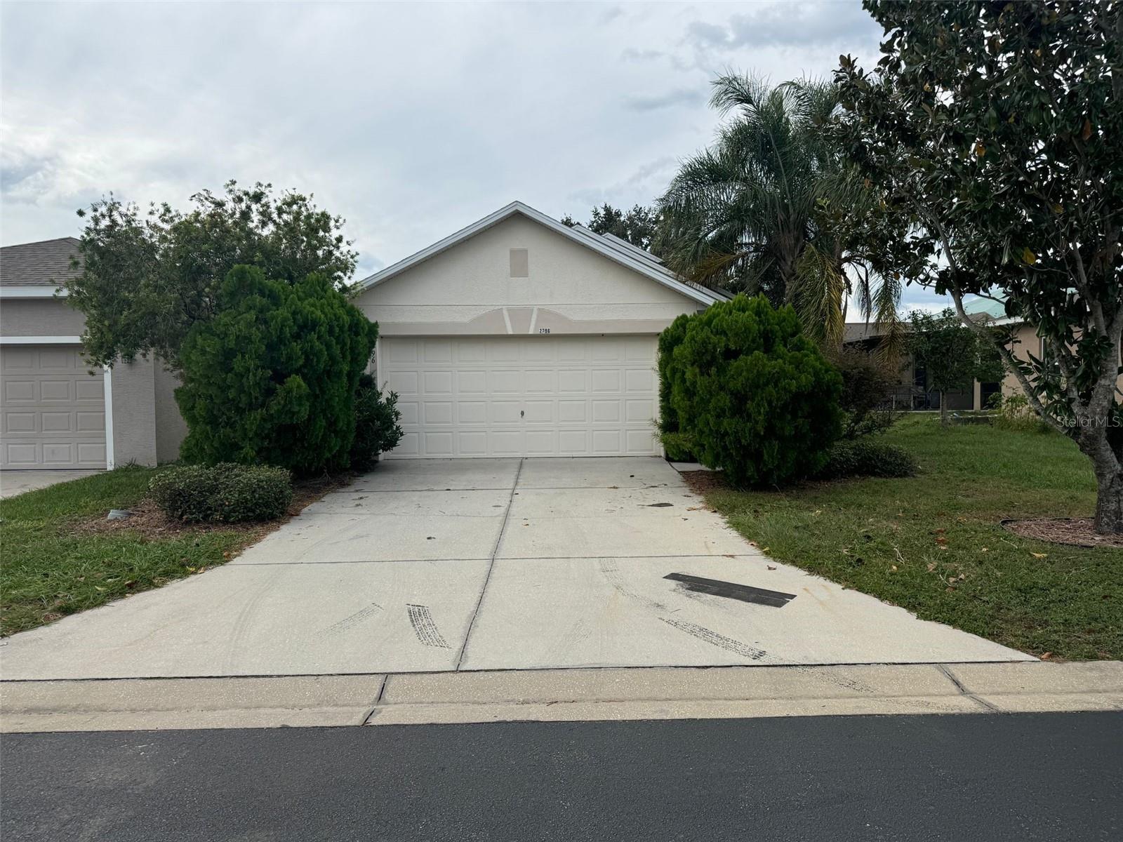 2796 Whispering Trails Dr photo 1