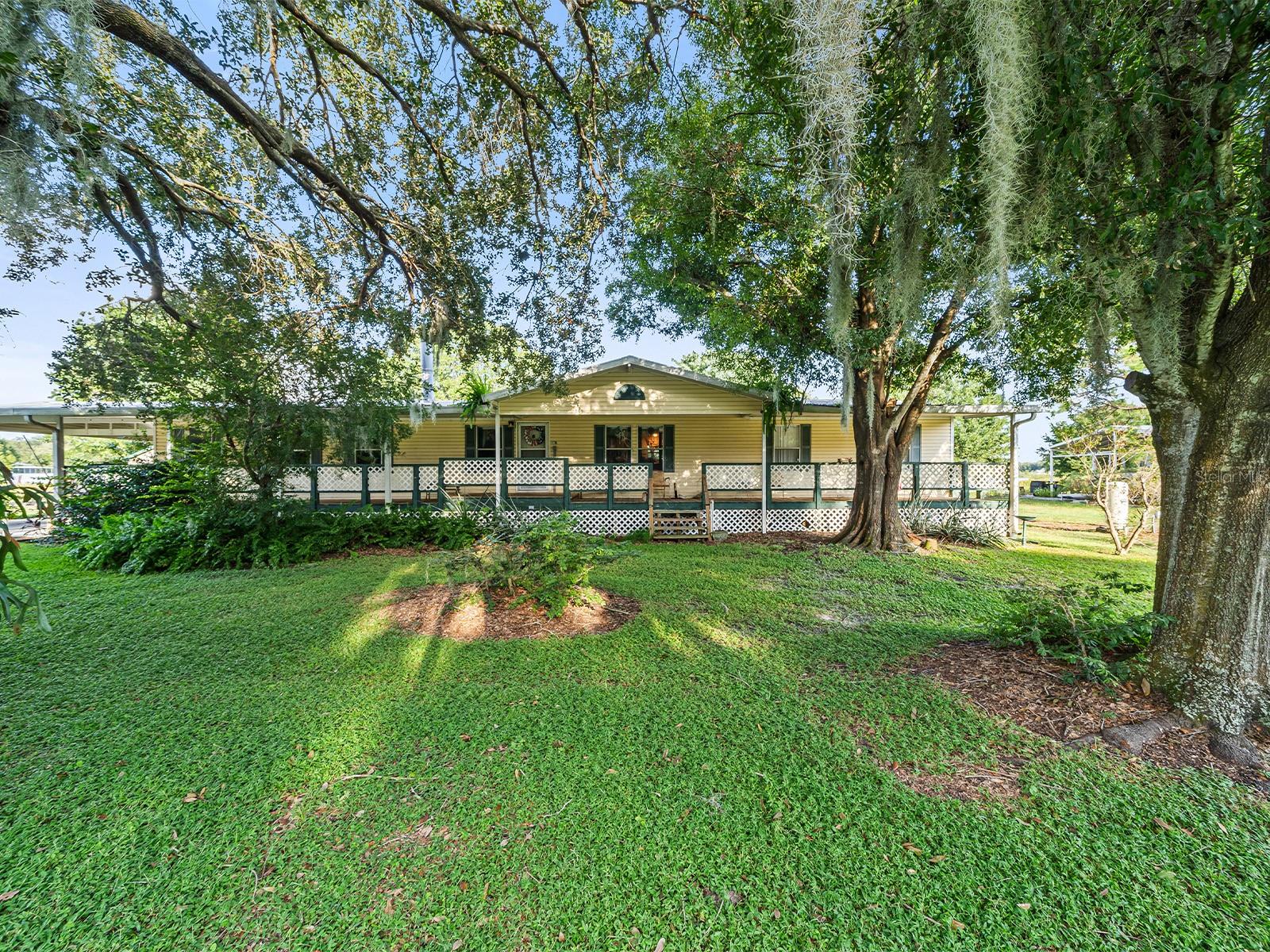 126 Bermuda CT photo 1