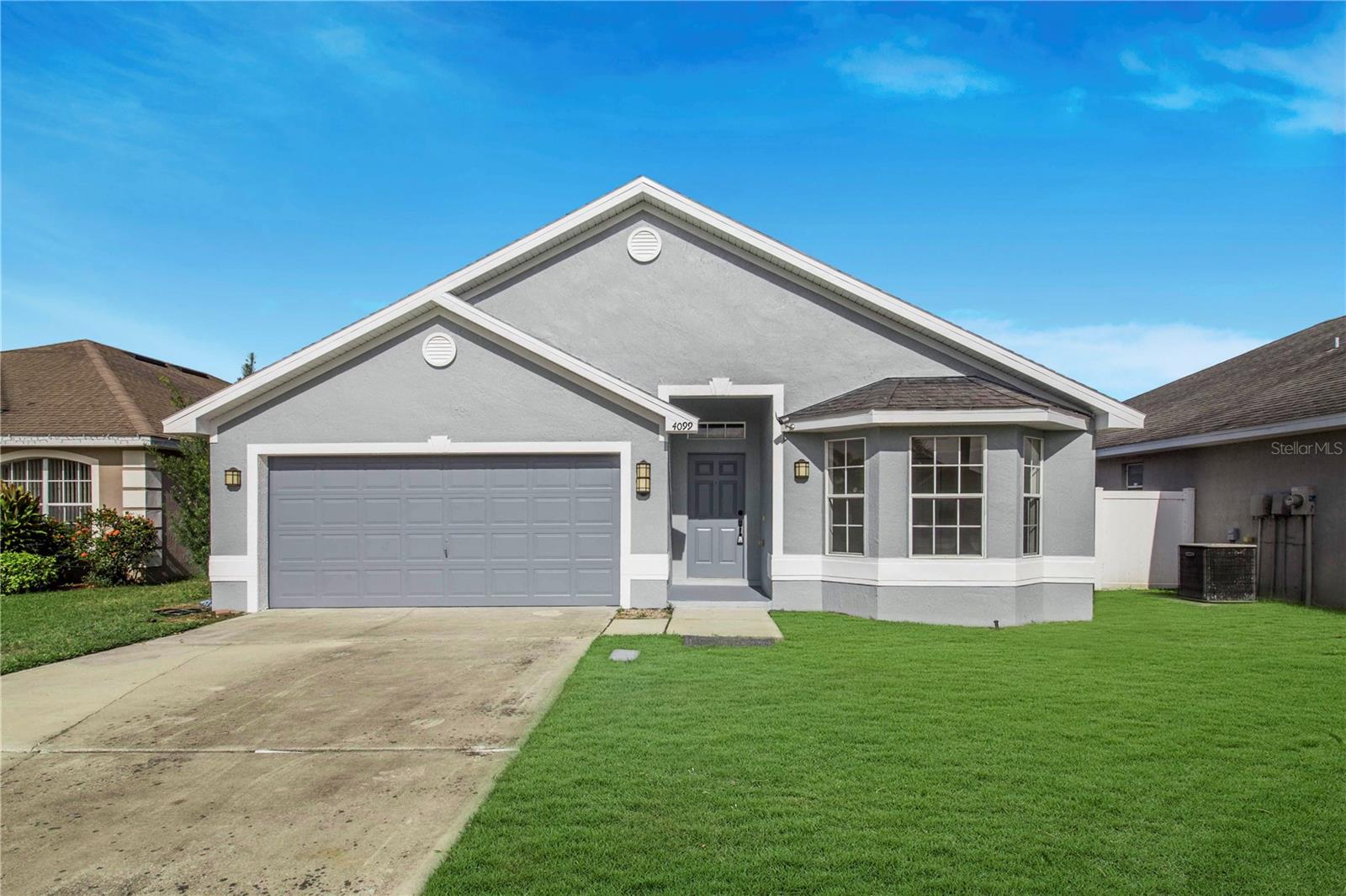 4099 Island Lakes Dr photo 1