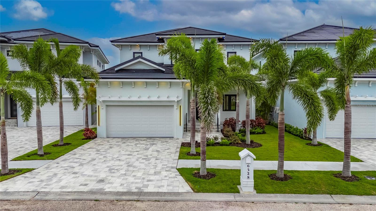 6528 Simone Shores Cir photo 1