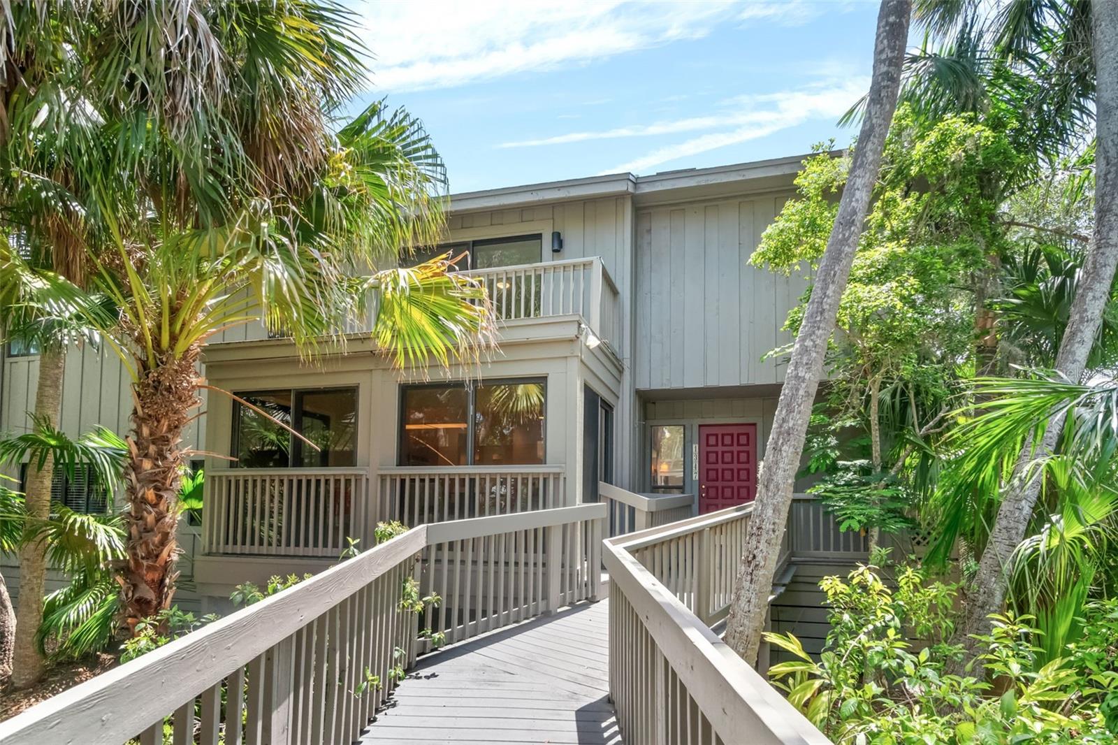 1347 Landings Dr #6 photo 1