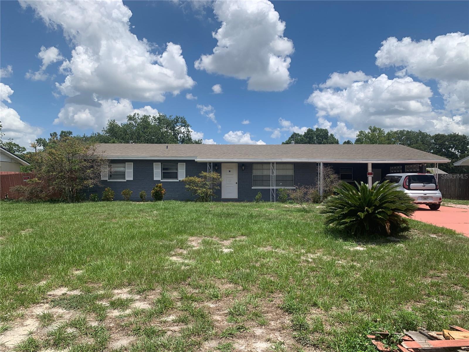 119 Allen Ave photo 1