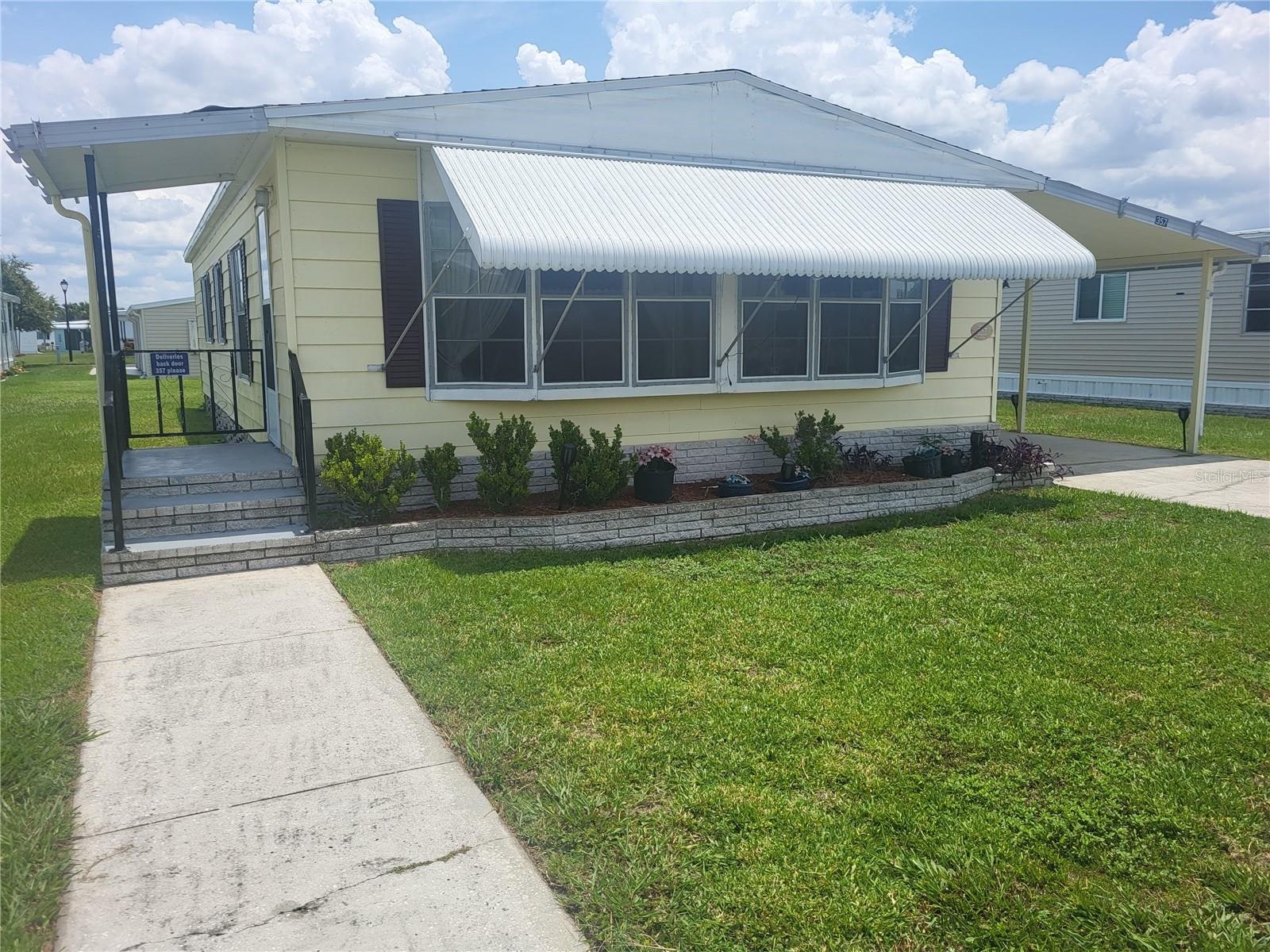 357 Badger Ln photo 1