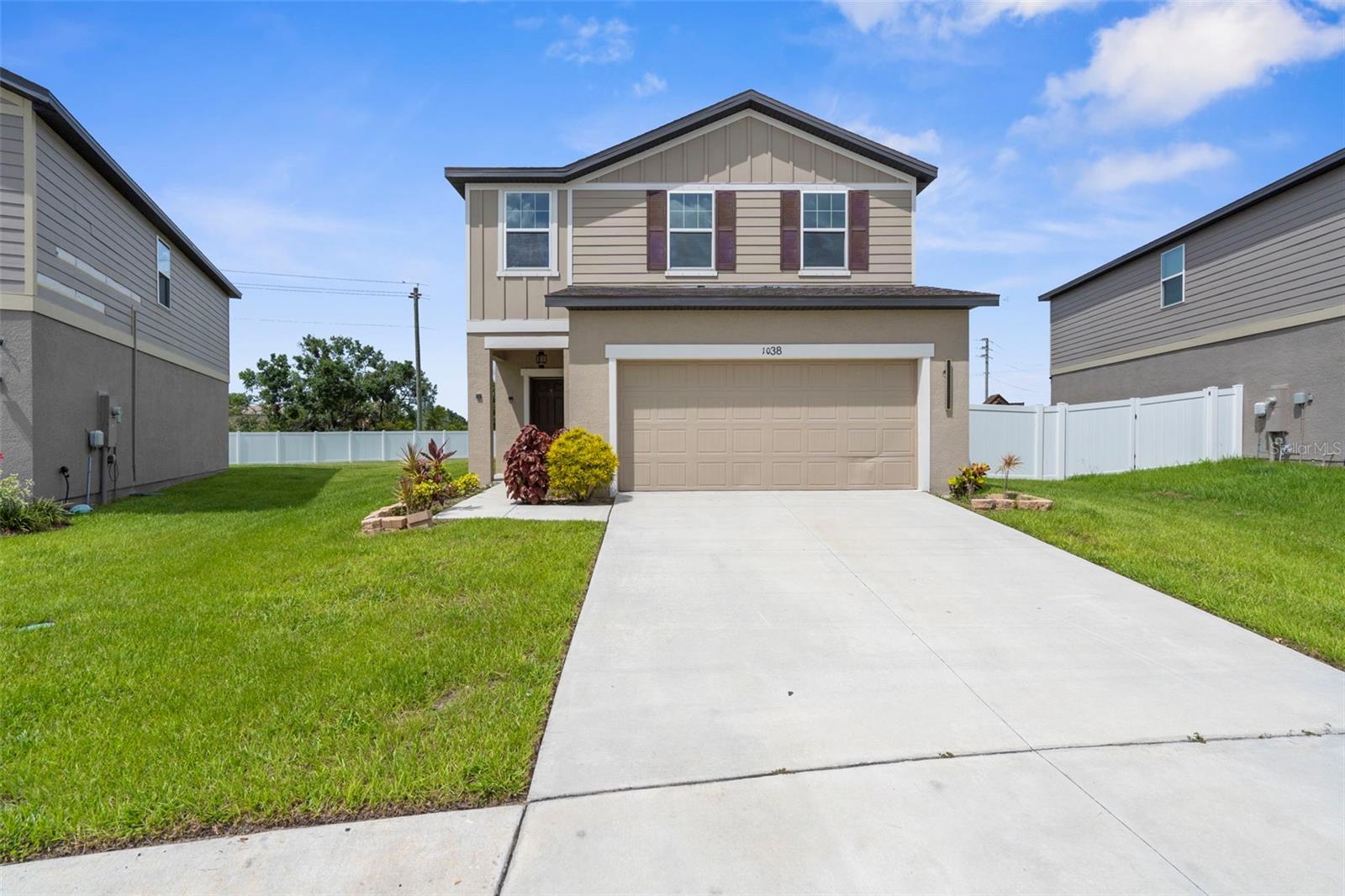 1038 Kelly Fern Loop photo 1