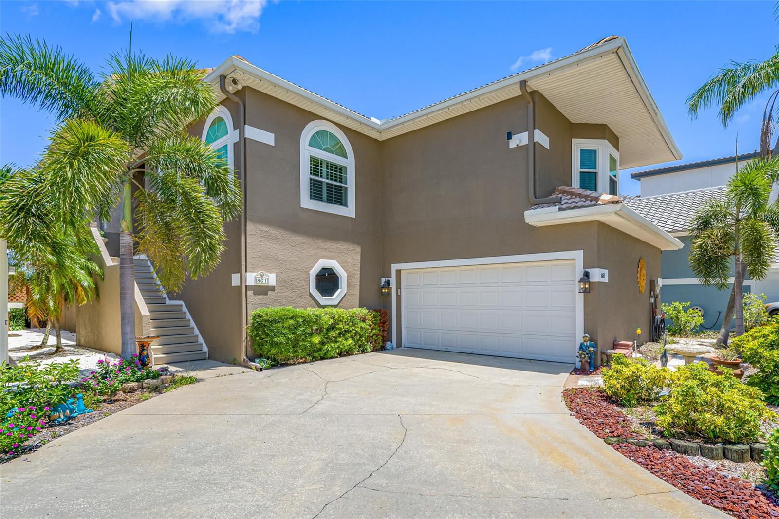 861 Symphony Isles Blvd photo 1