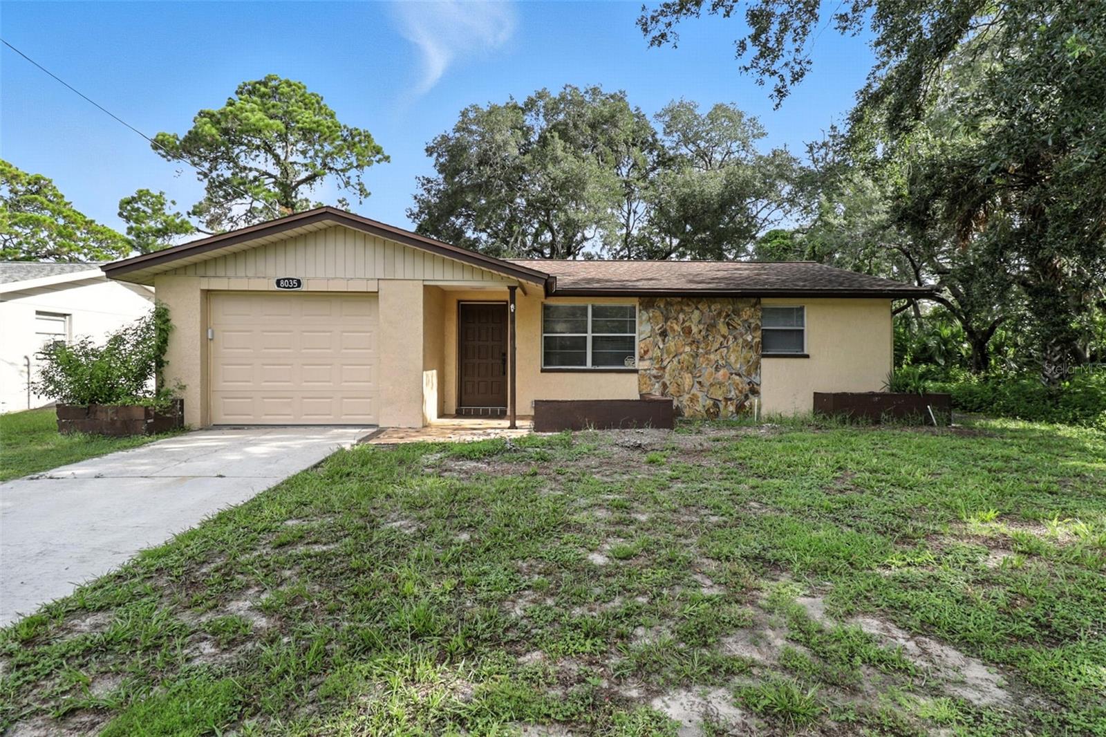 8035 Gulf Way photo 1