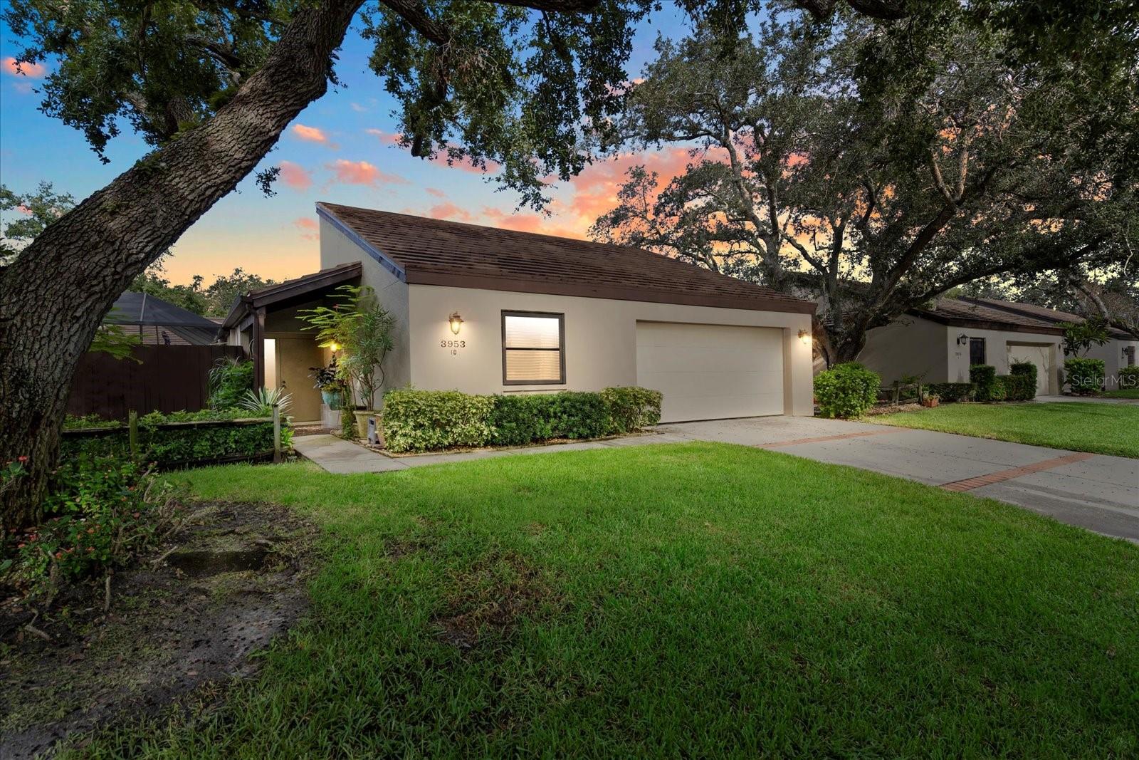 3953 Glen Oaks Manor Dr photo 1