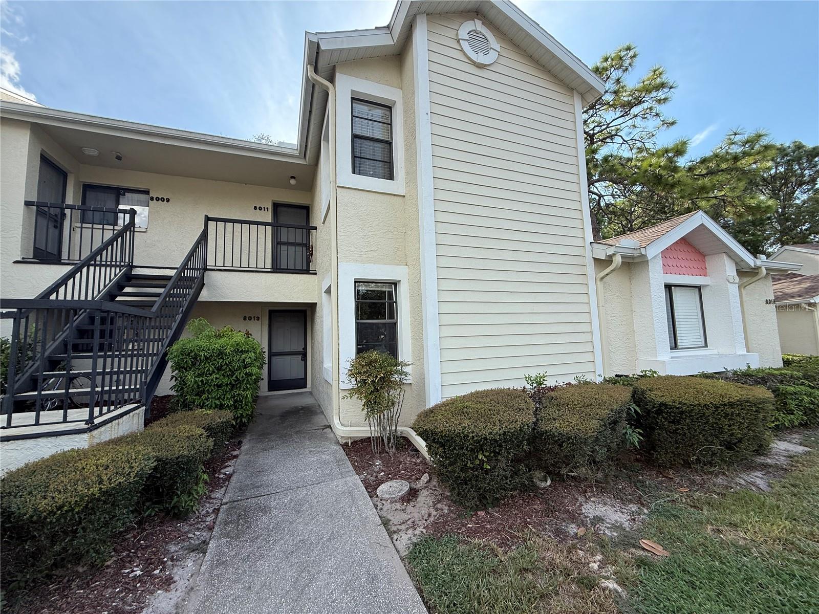 8013 Picketts CT #1 photo 1