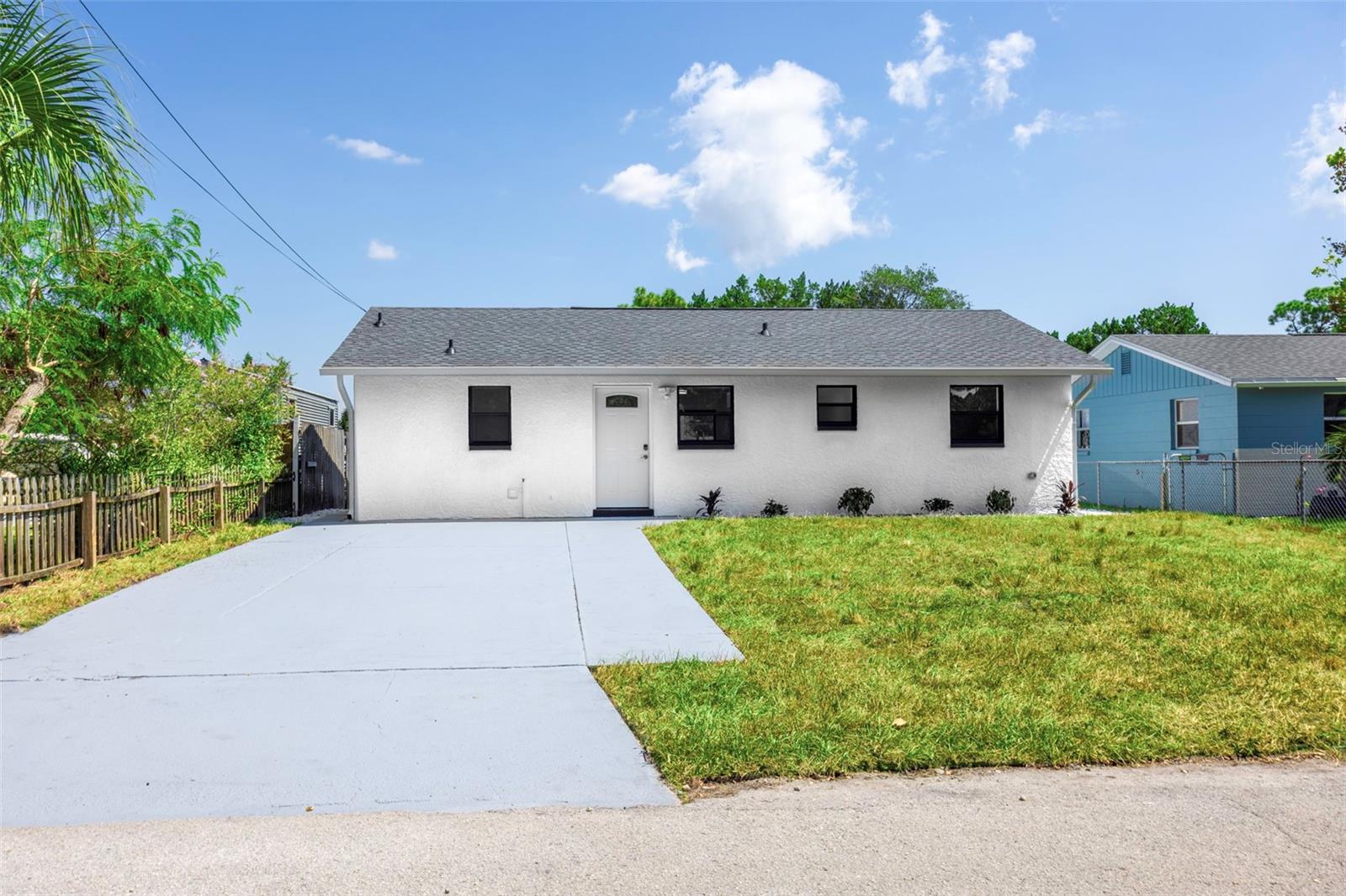 14820 Atlantic Ave photo 1