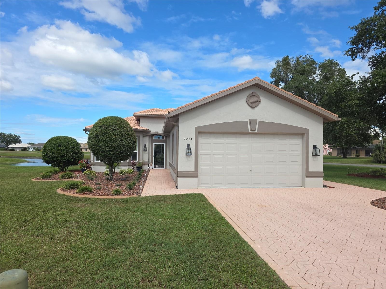 9257 Bonnie Cove Dr photo 1