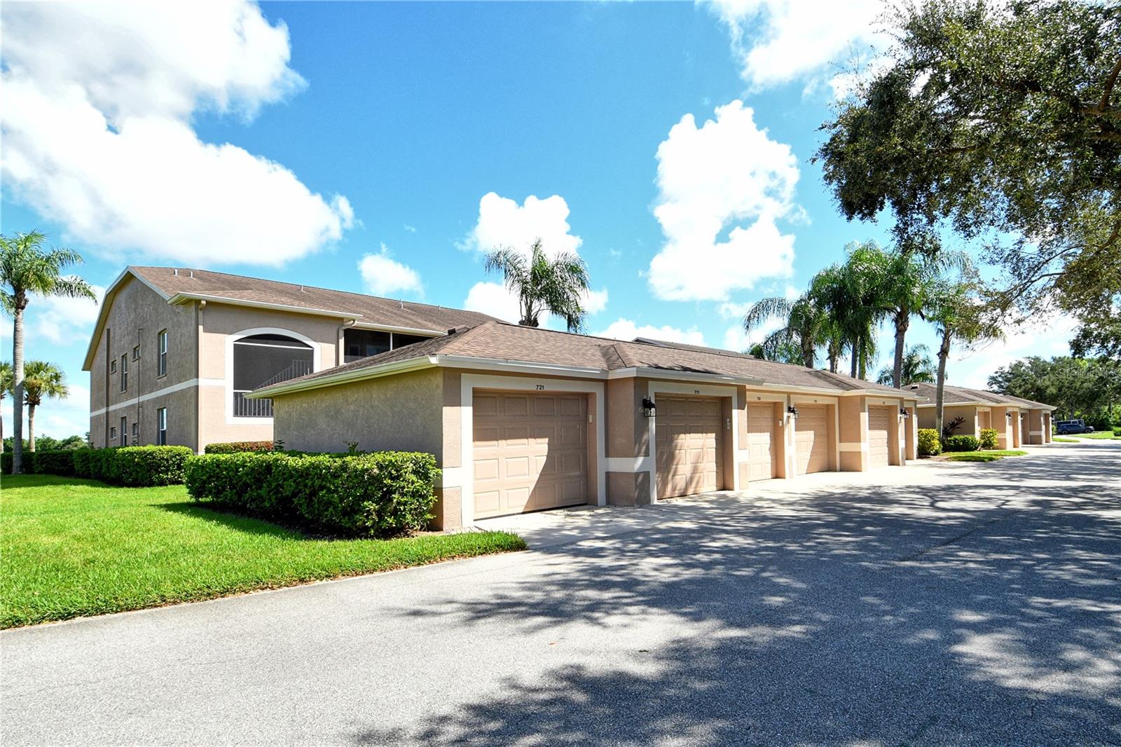 5271 Mahogany Run Ave #721 photo 1