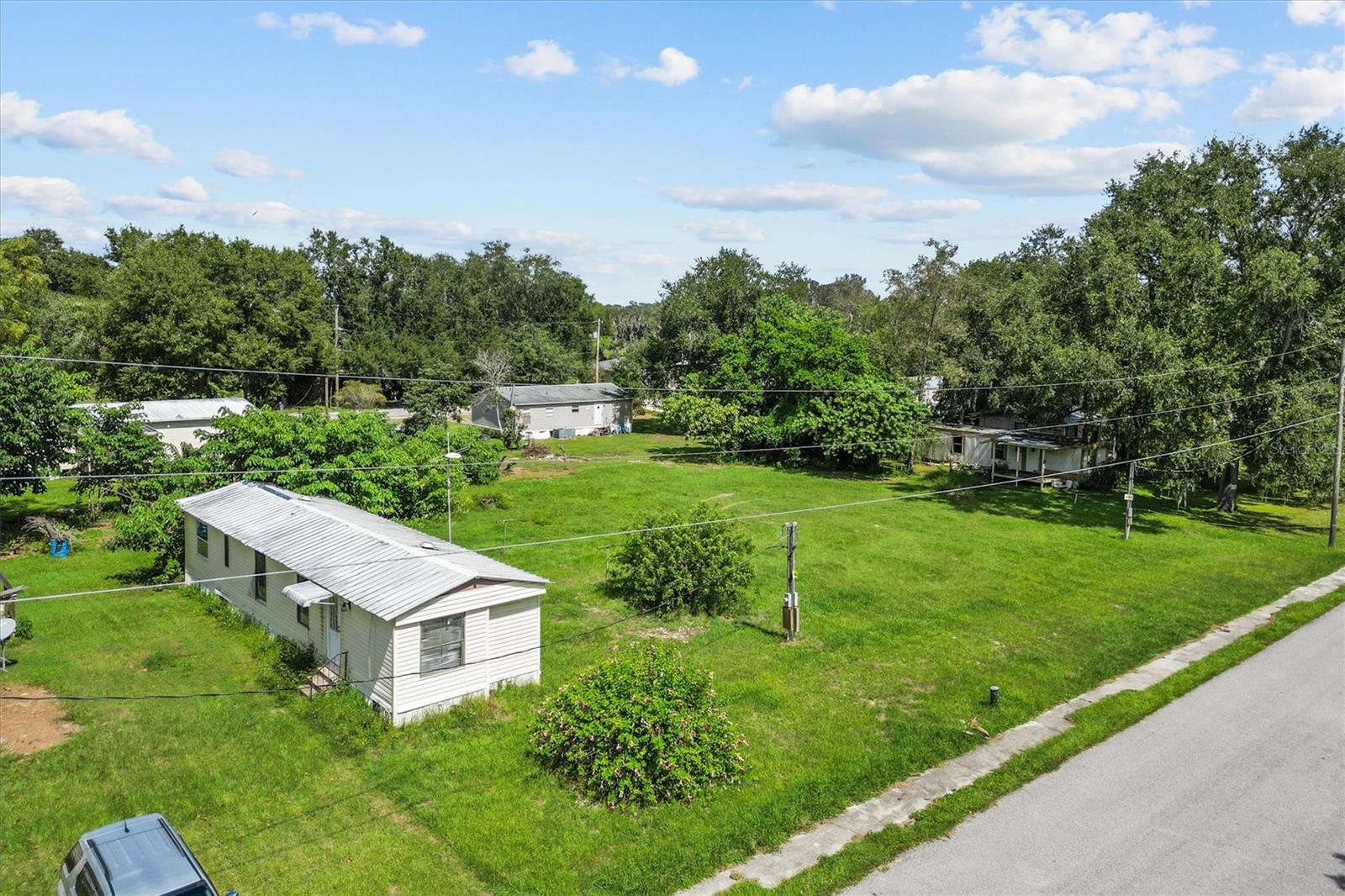 636 3rd St photo 1