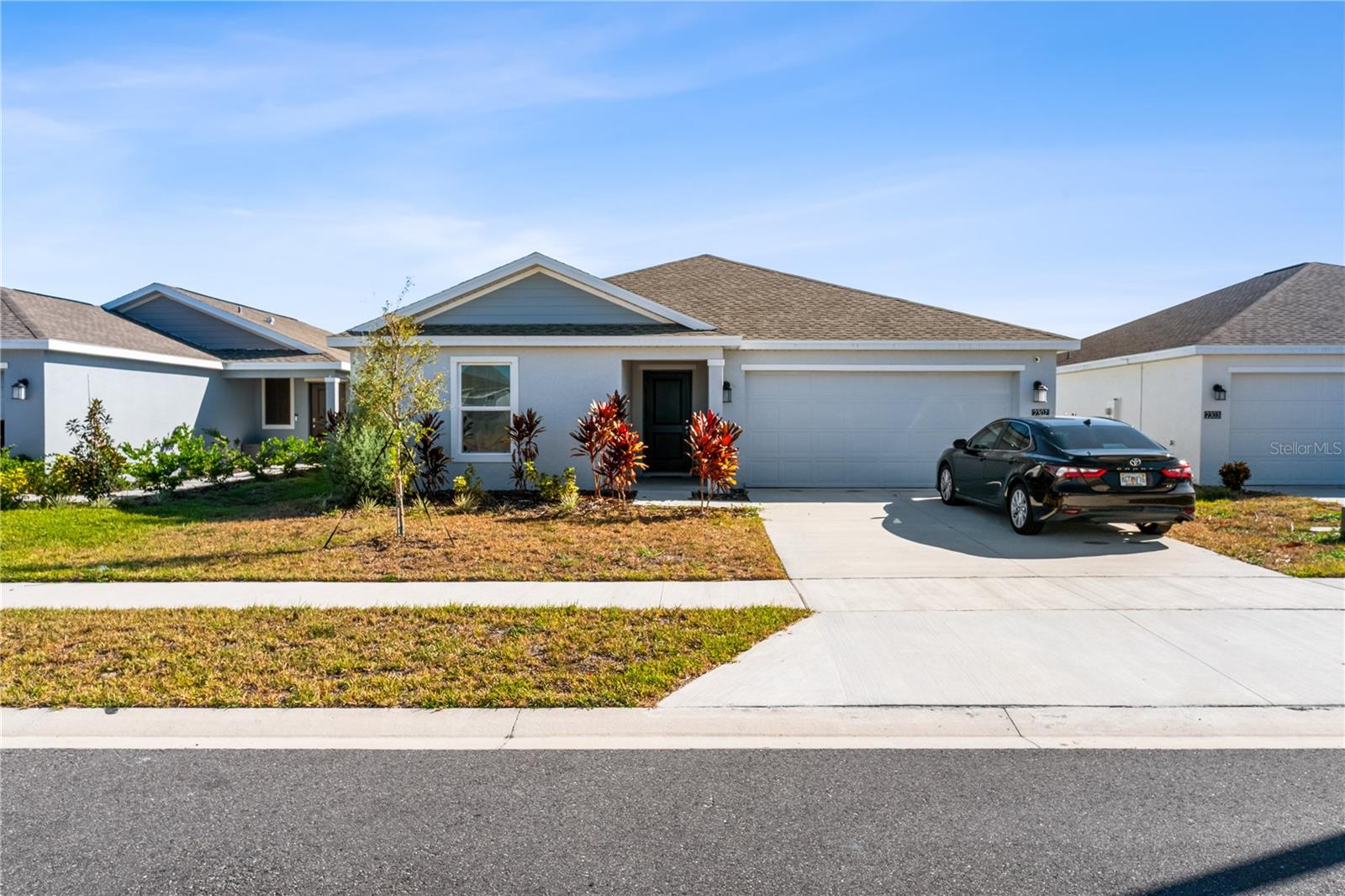 2307 Scarlet Ave photo 1