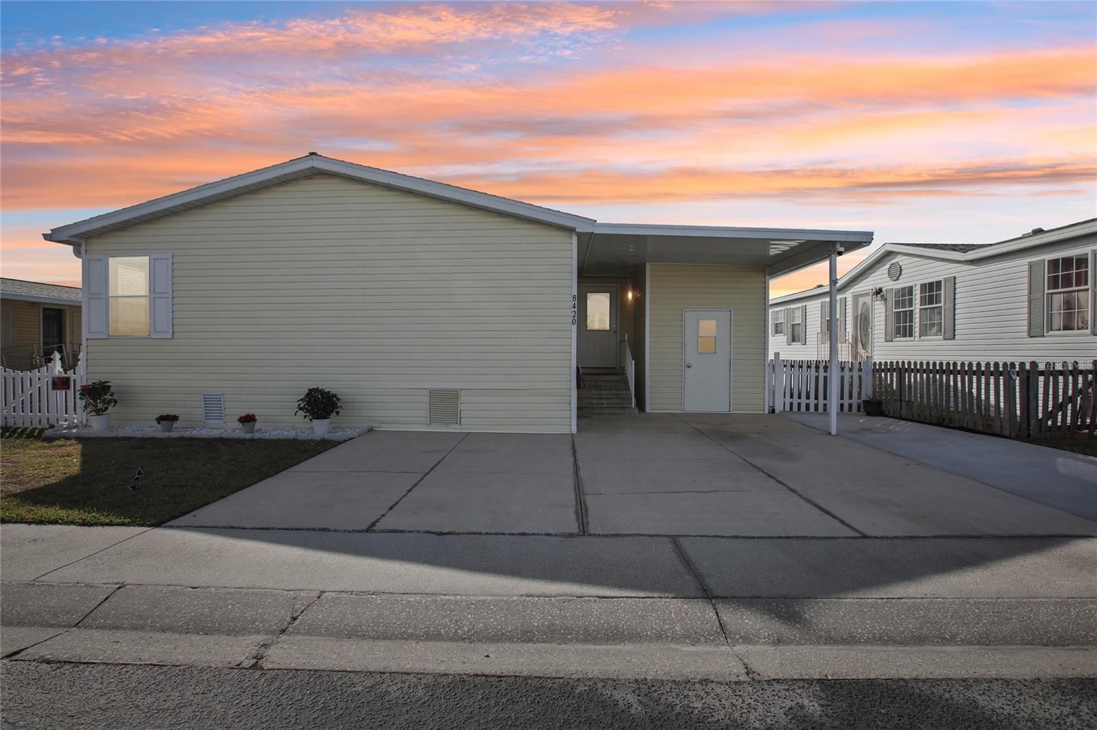 8420 Fantasia Park Way photo 1