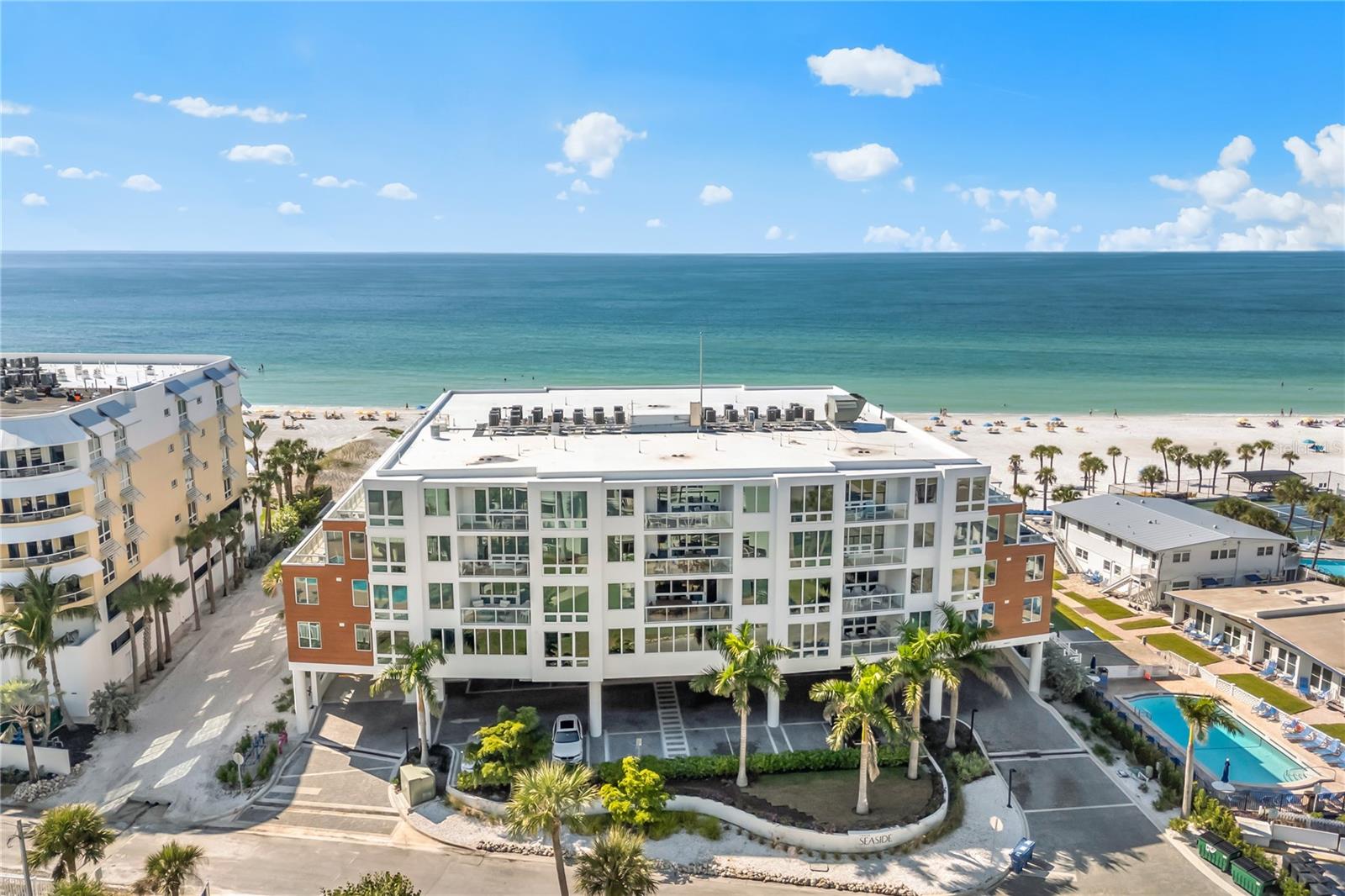 1035 Seaside Dr #404 photo 1
