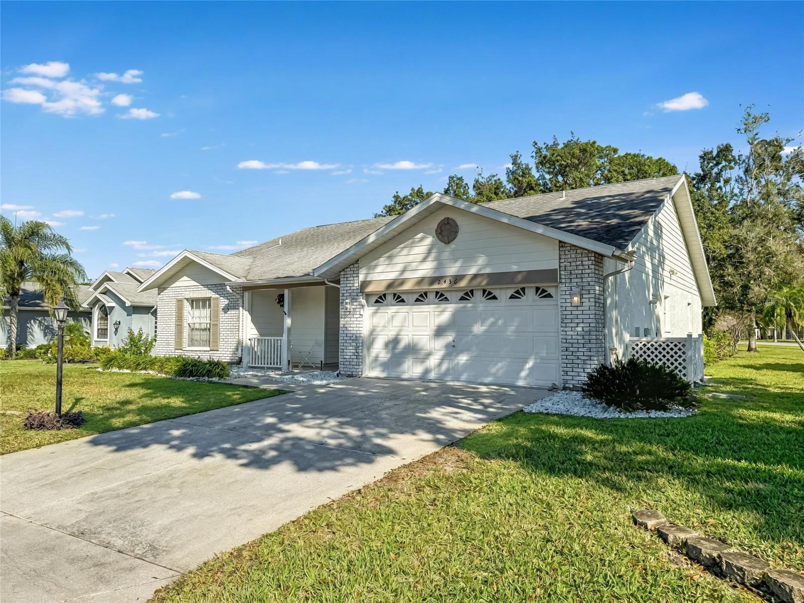 2436 Deer Trail Ln photo 1